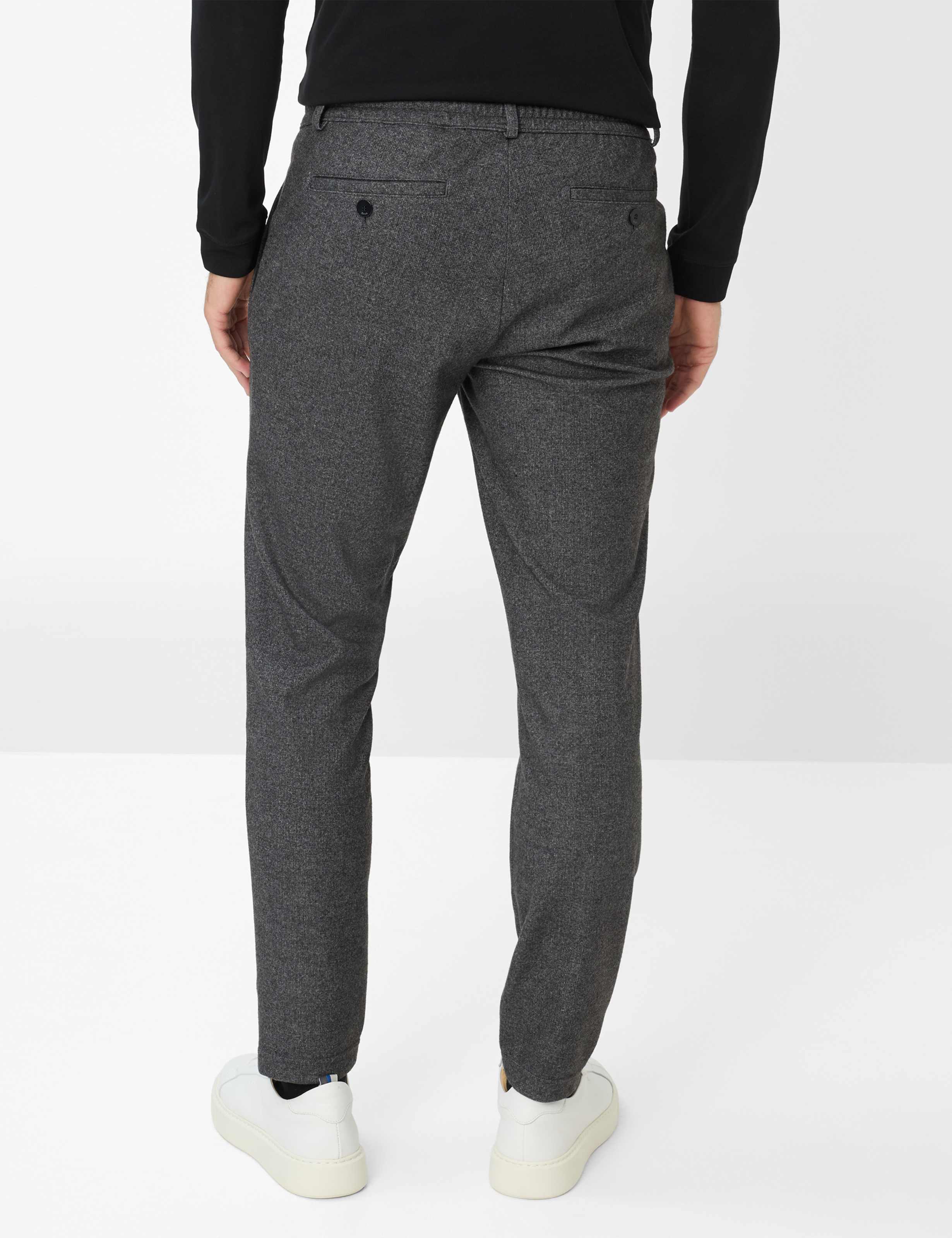 Herren Style PHIL Grau Relaxed Fit Model Rueck