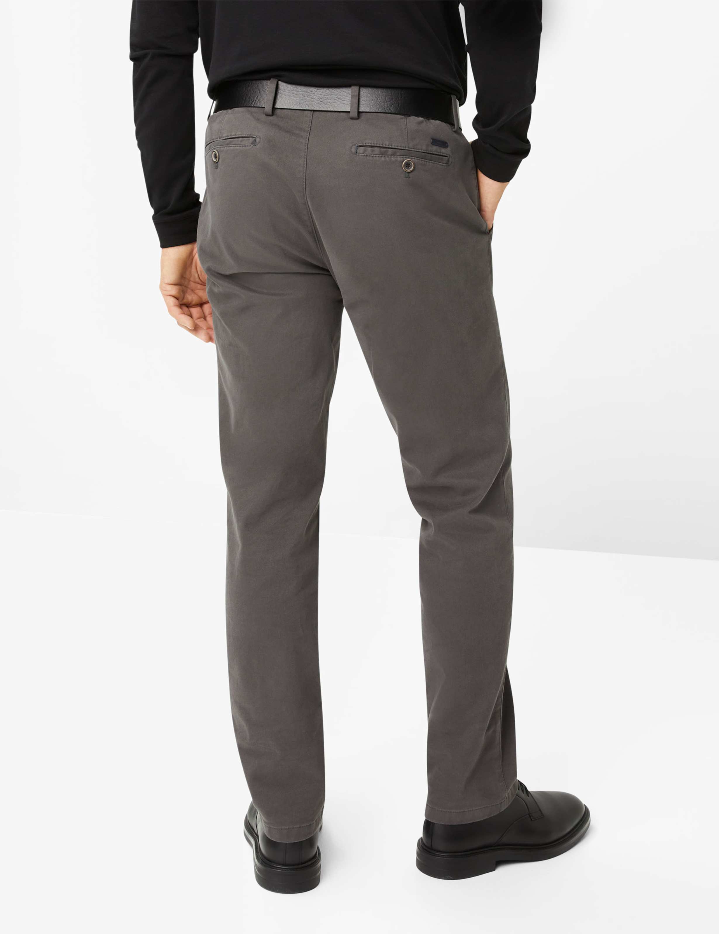Herren Style THILO Grau Regular Fit Model Rueck