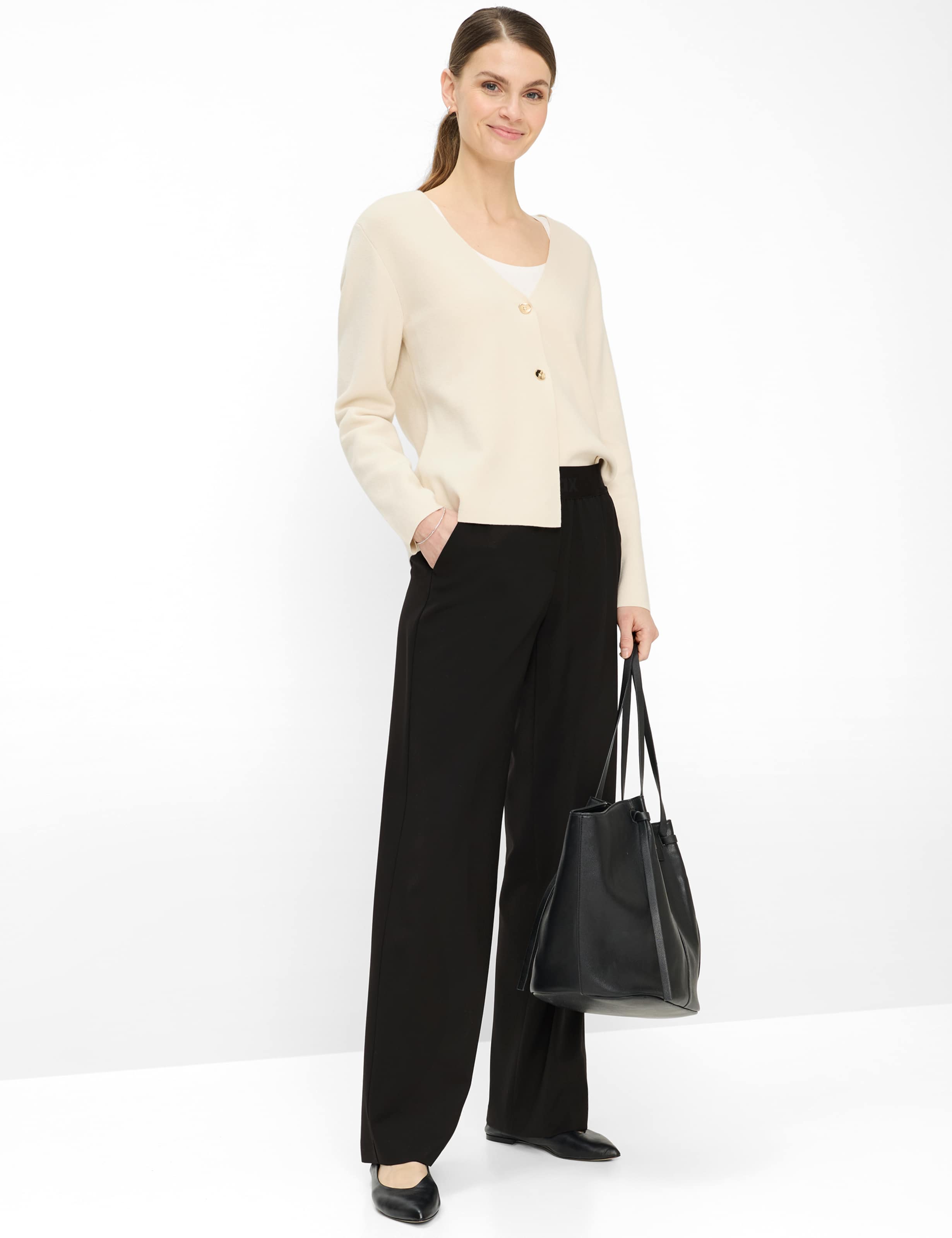 Dames Style MAINE Zwart Wide Leg Model outfit