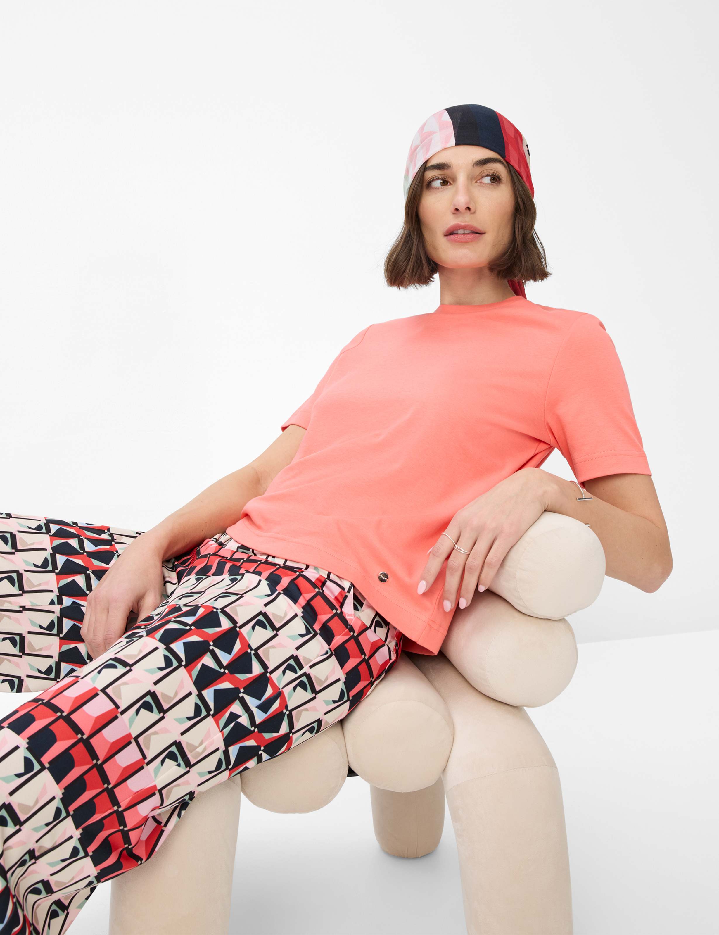 Women Style CIRA Light Red  Detail 1
