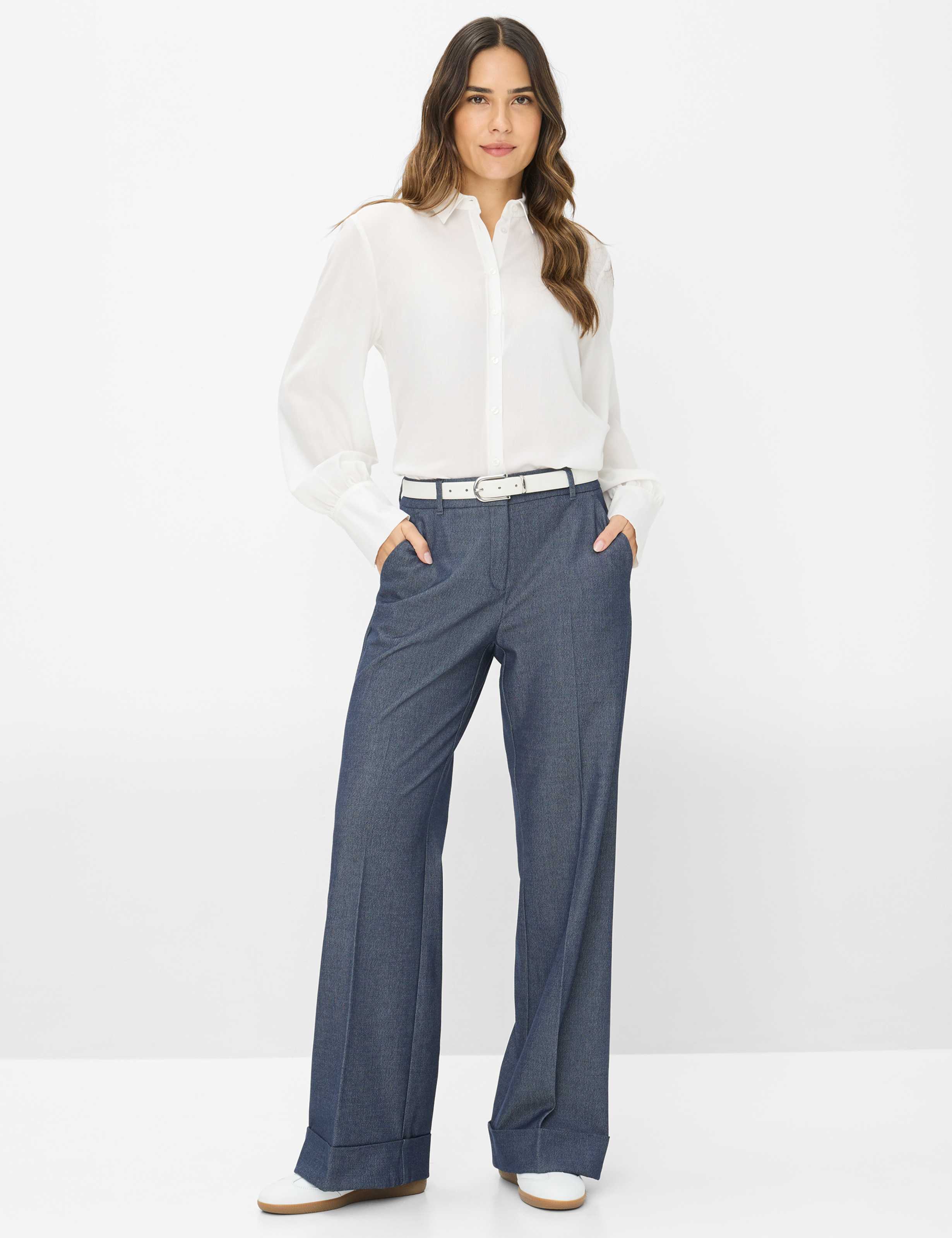 Damen Style MAINE Dunkelblau Wide Leg Model Outfit