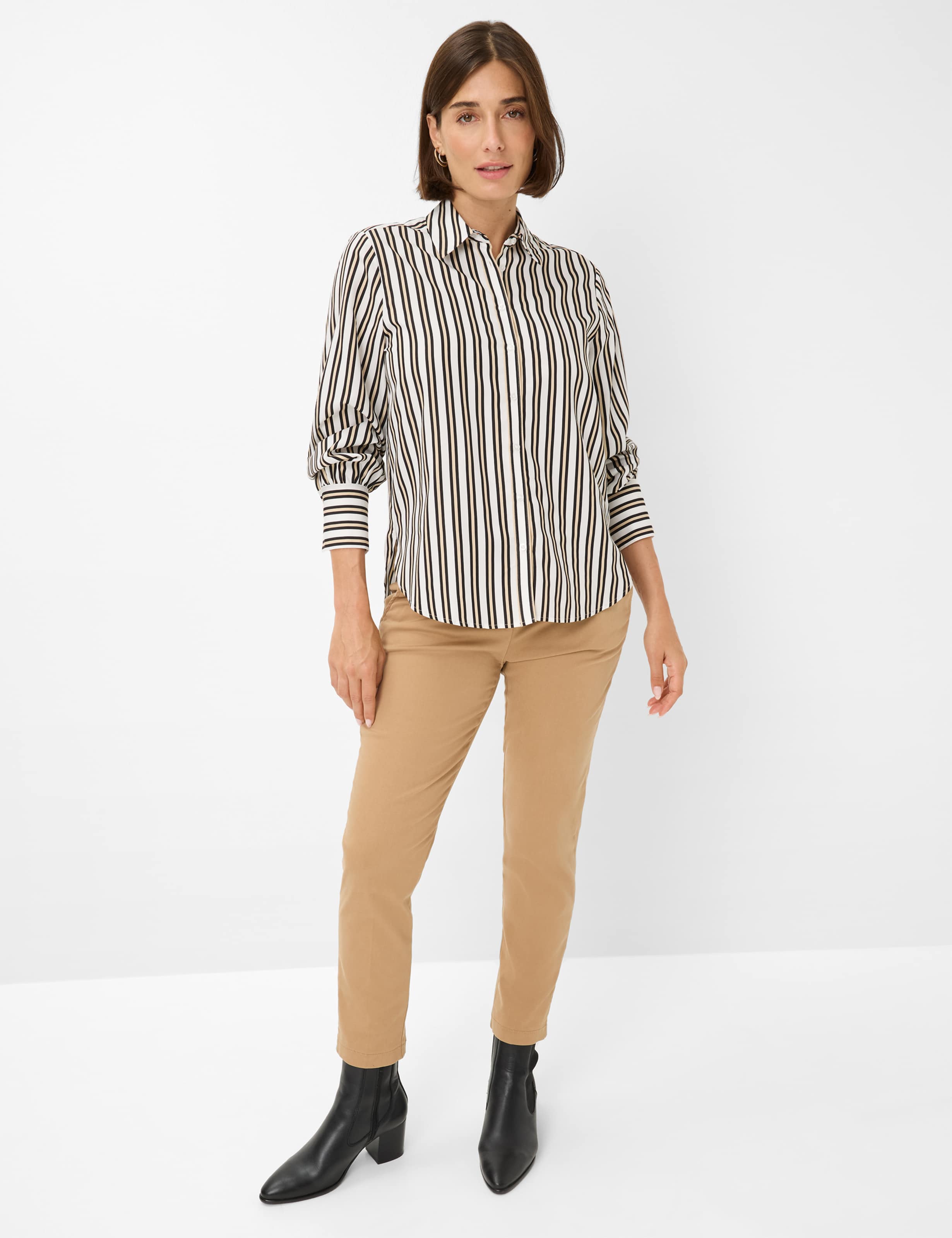 Damen Style VIC Schwarz  Model Outfit