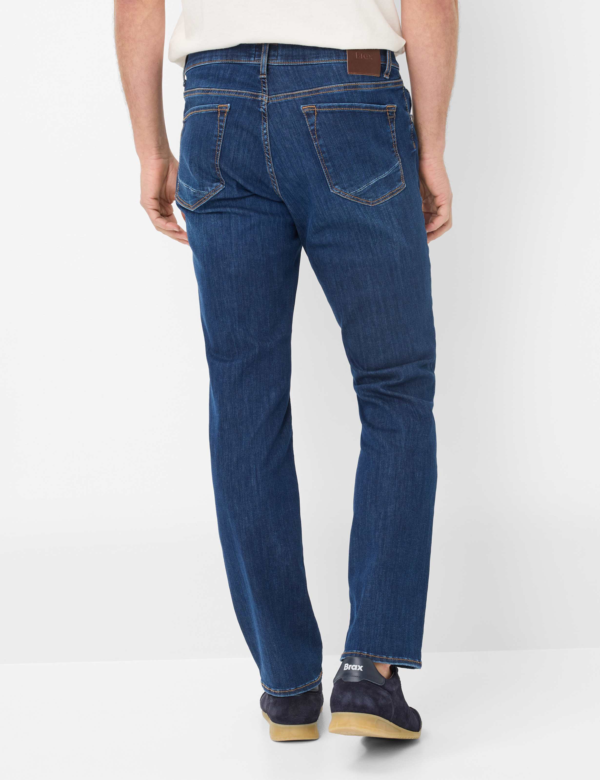 Herren Style CHUCK Denim Blau Modern Fit Model Rueck
