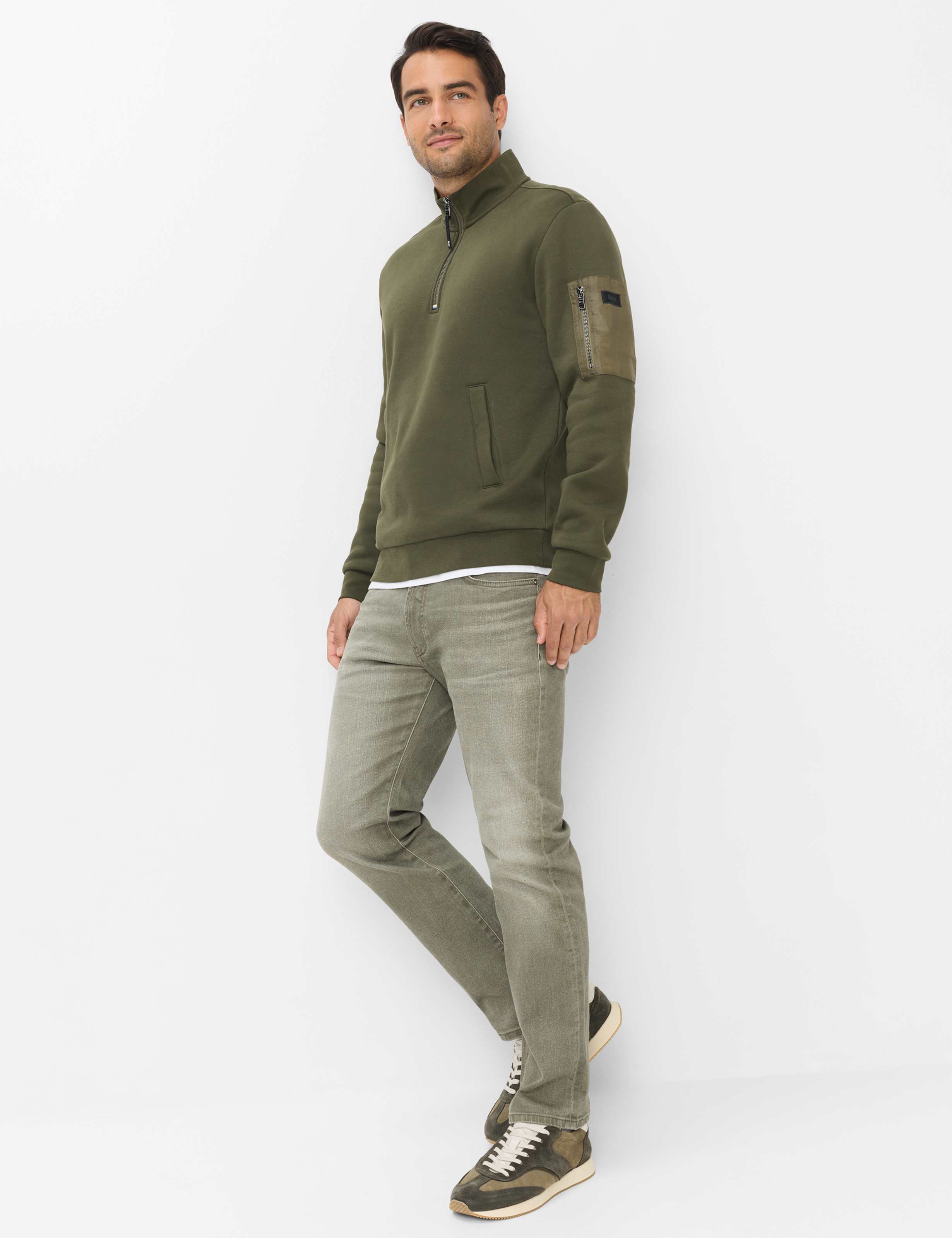 Men Style SION Green – Olive  Model Outfit