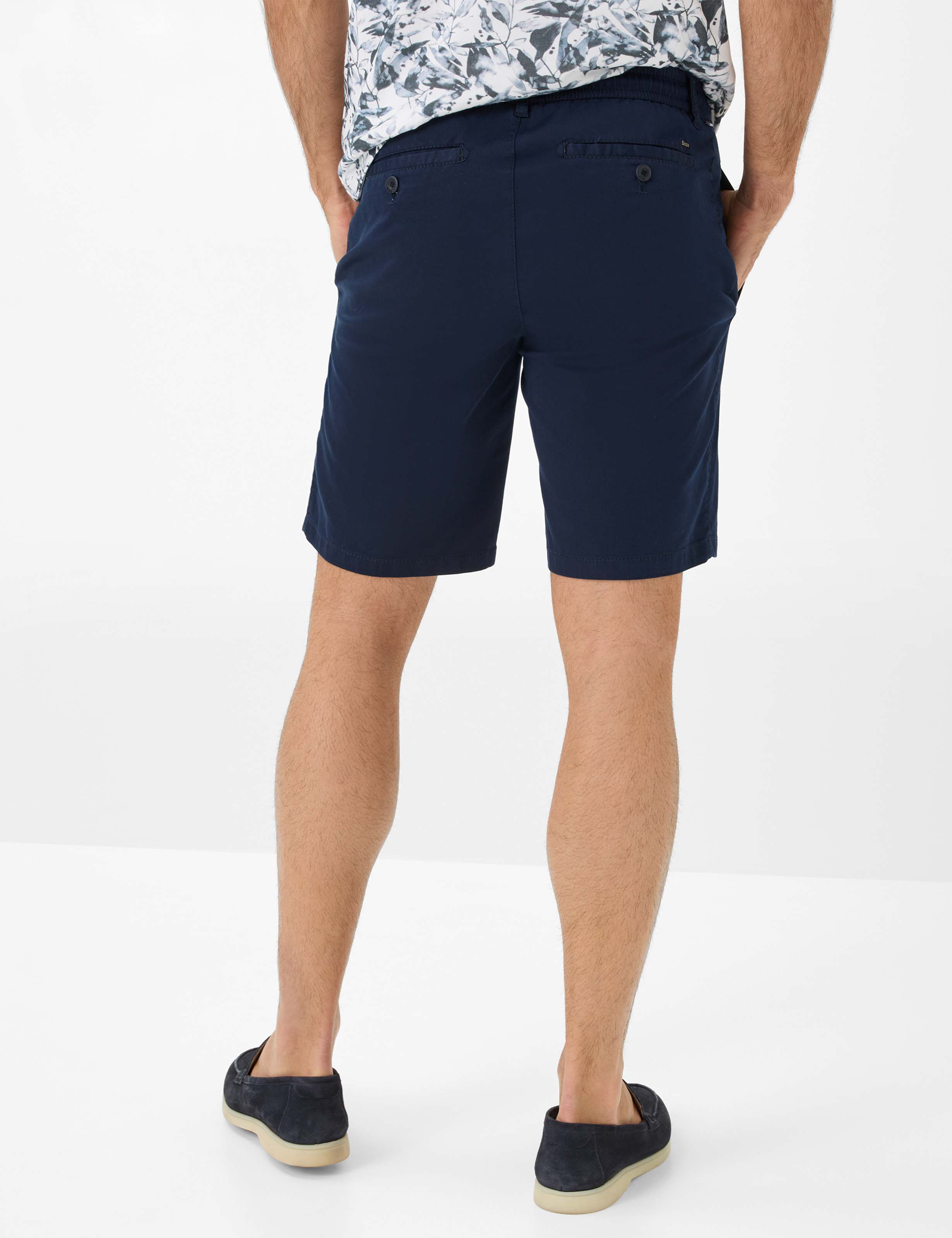 Herren Style PHIL Dunkelblau Modern Fit Model Rueck