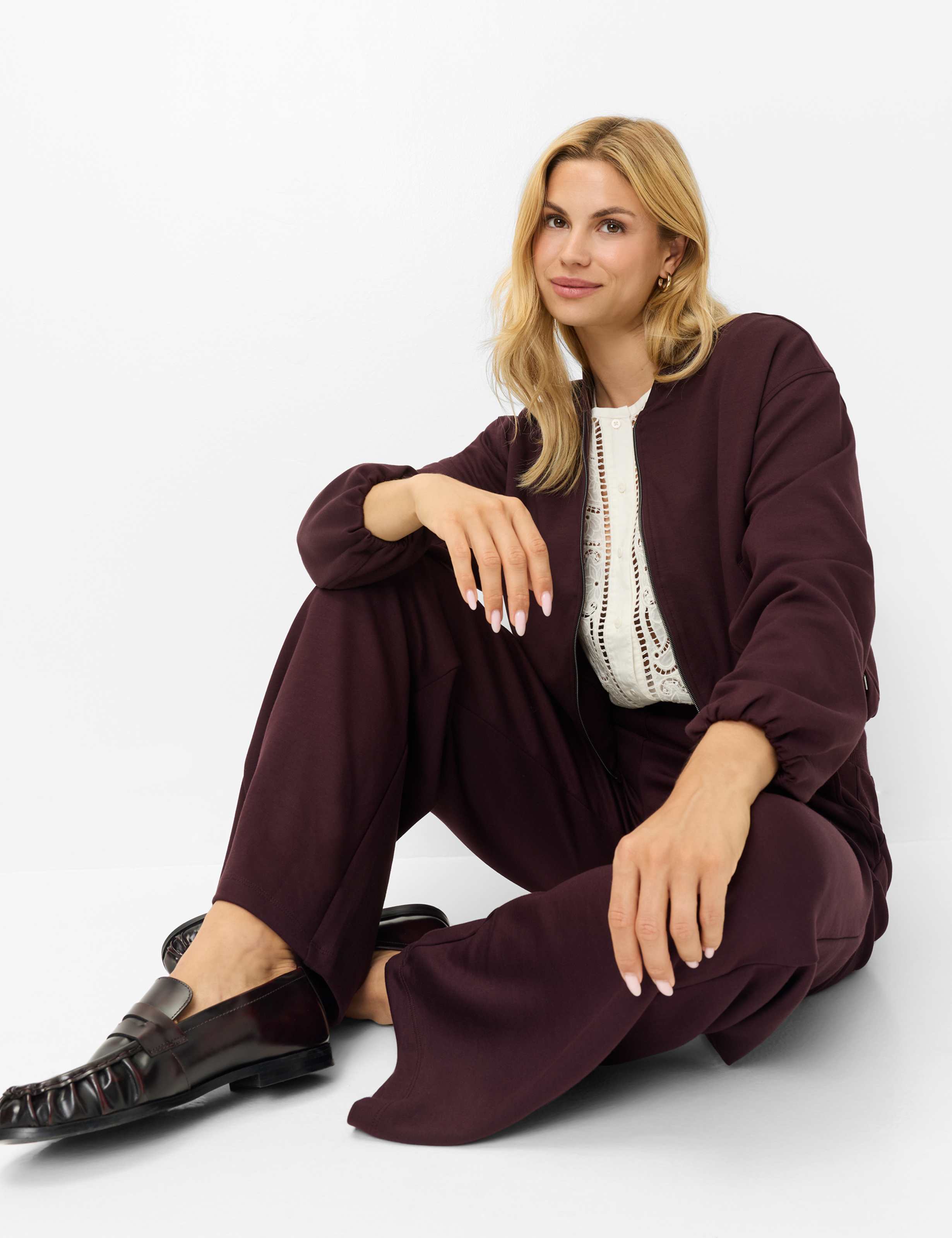 Damen Style MAINE Dunkles Lila Wide Leg Detail 1