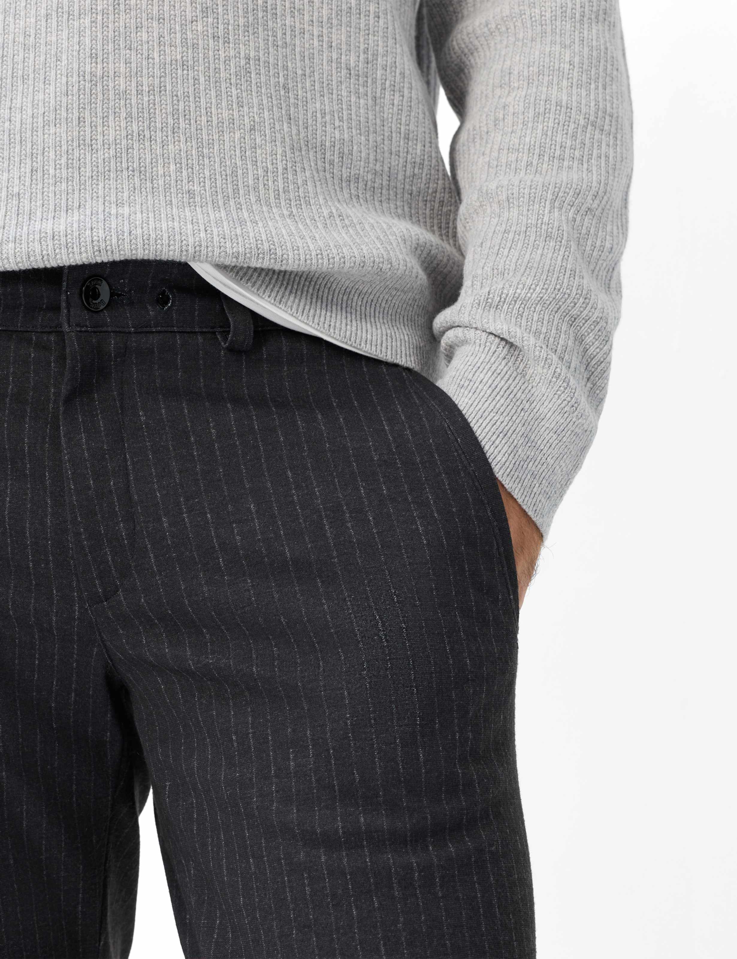 Men Style PHIL Dark Grey Tapered Fit Detail 2