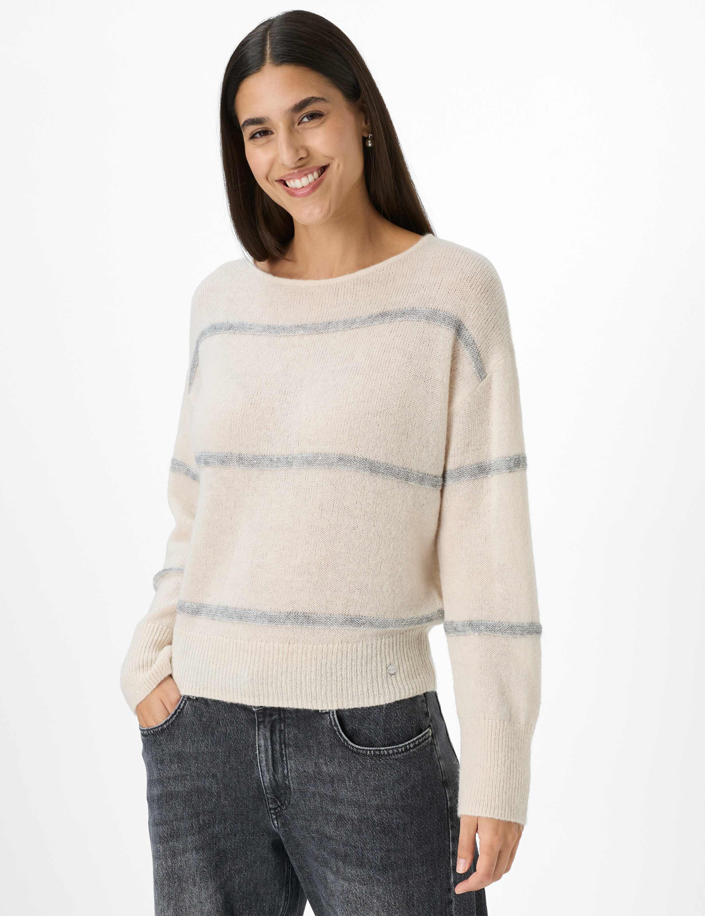 Damen Style LISA Cremeweiß  Model Front