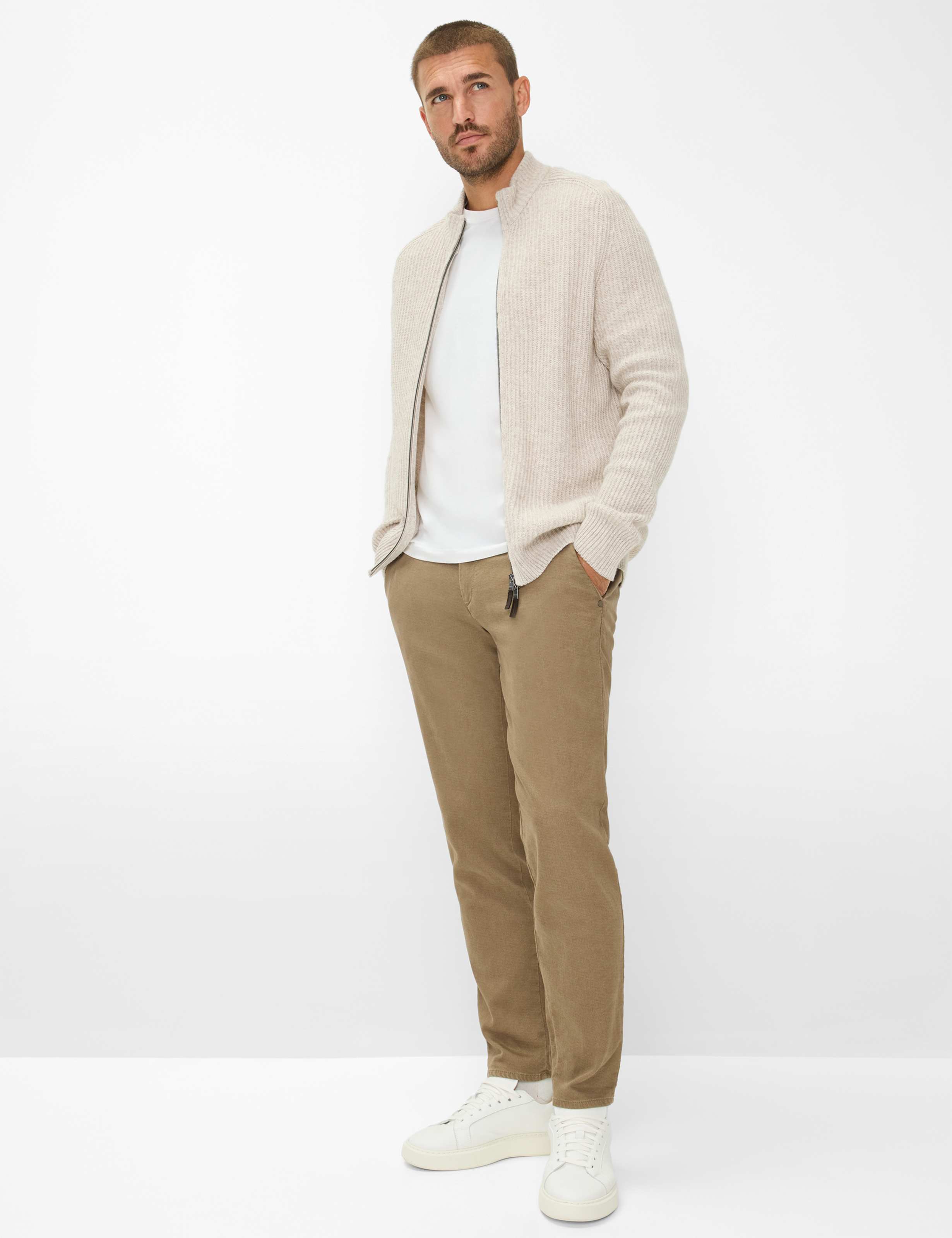 Men Style FABIO Light Brown Modern Fit Model Outfit