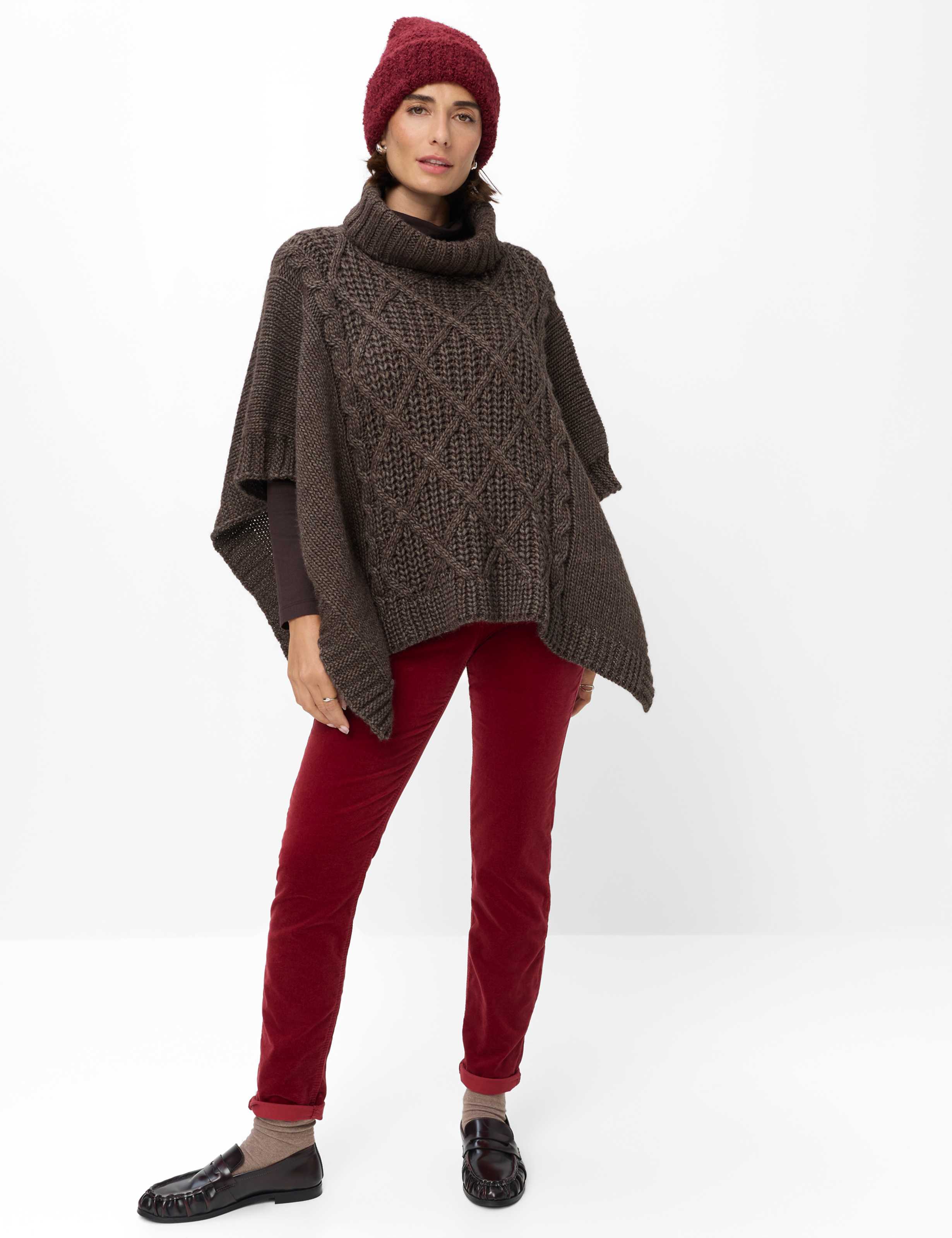 Dame Style THEA Mørkebrun  Model Outfit