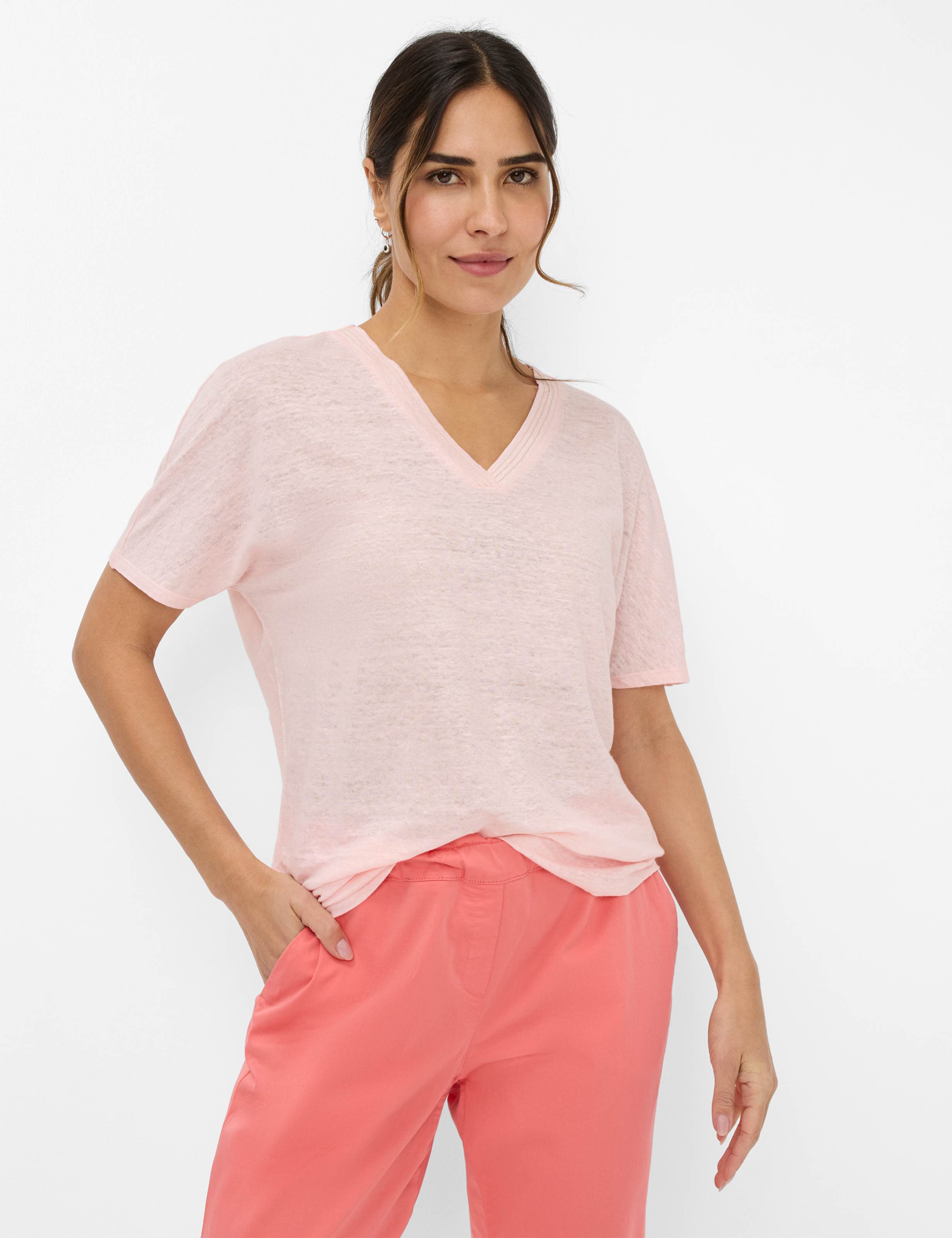 Shades of red, Women, Style CAELEN, MODEL_FRONT_ISHOP