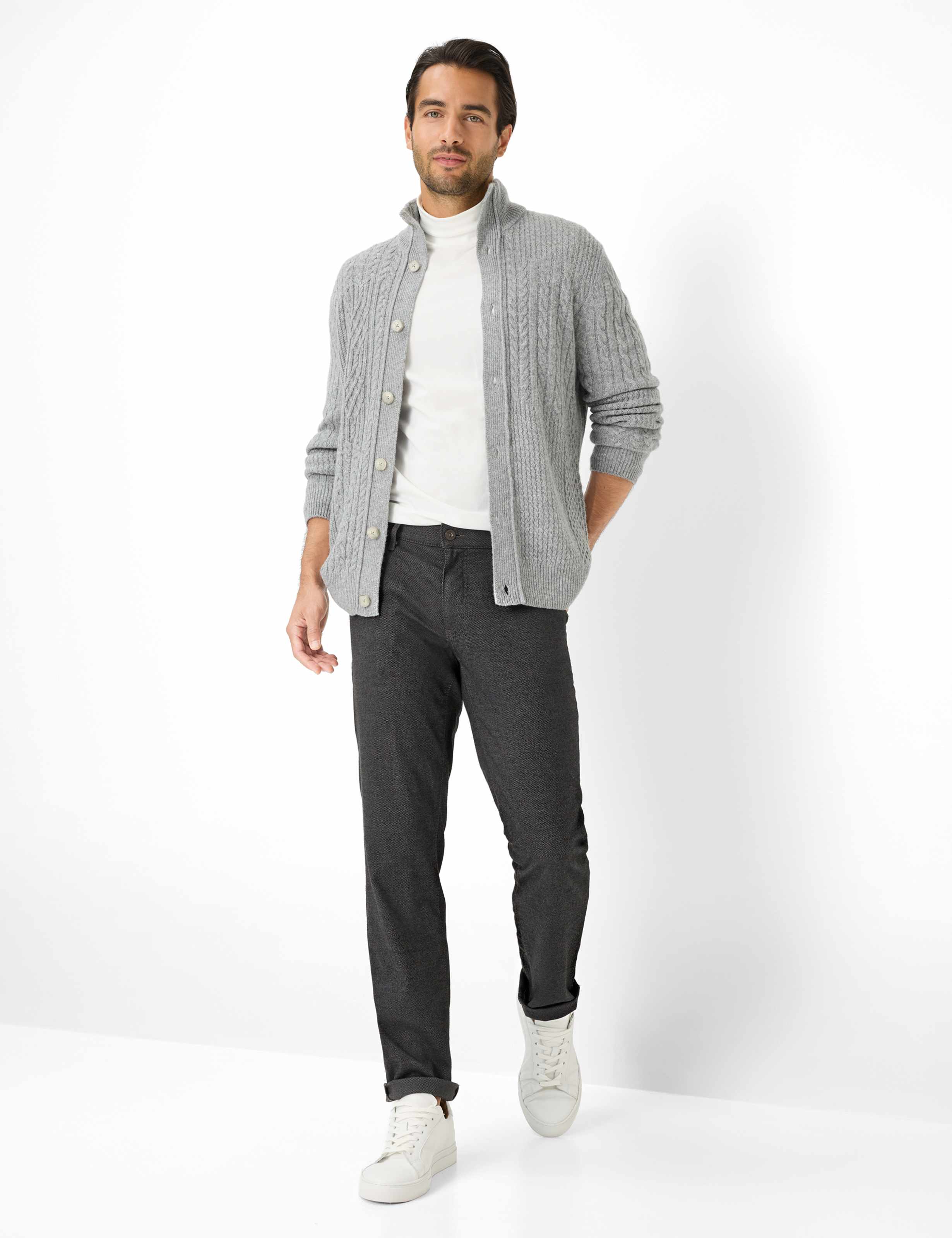 Men Style CADIZ Dark Gray Straight Fit Model Outfit