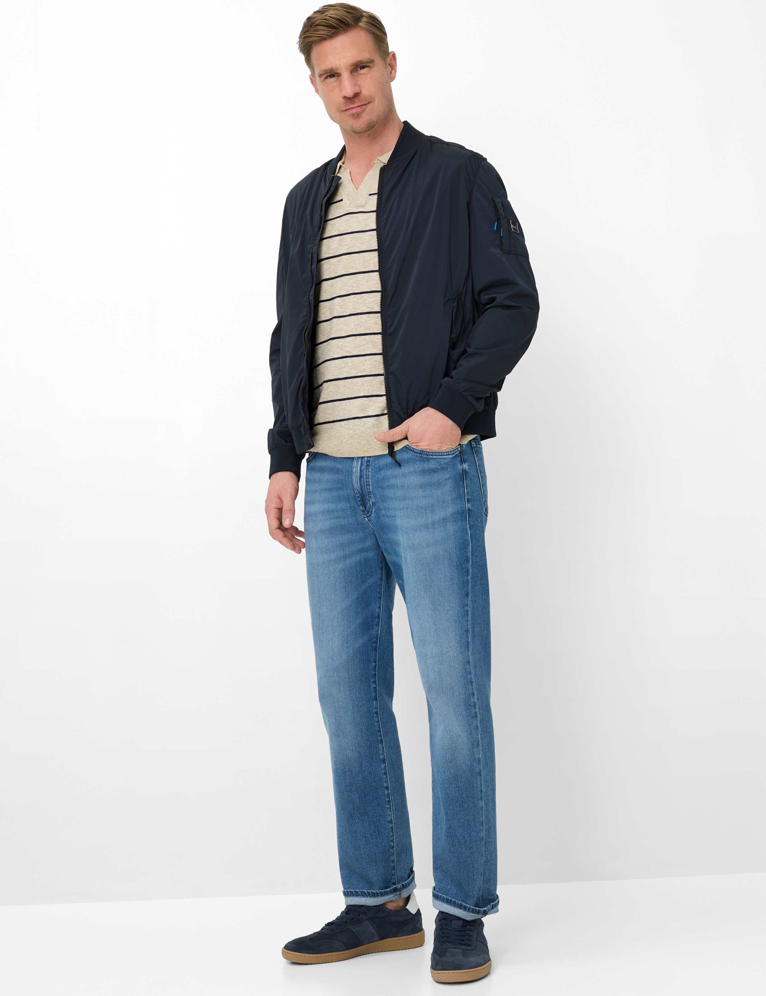 Herren Style CREW Dunkelblau  Model Outfit