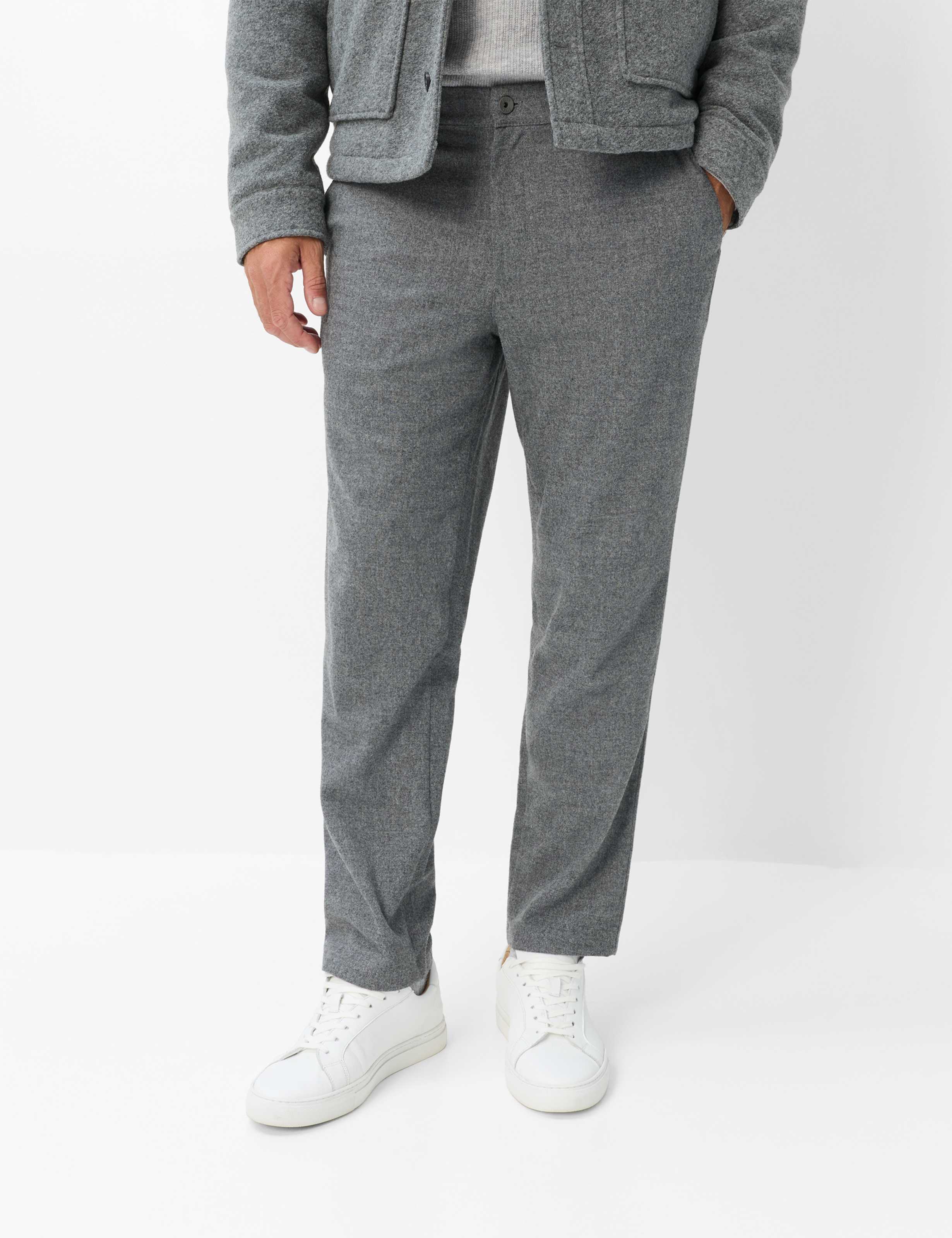 Herren Style PERCY Hellgrau Relaxed Fit Model Front