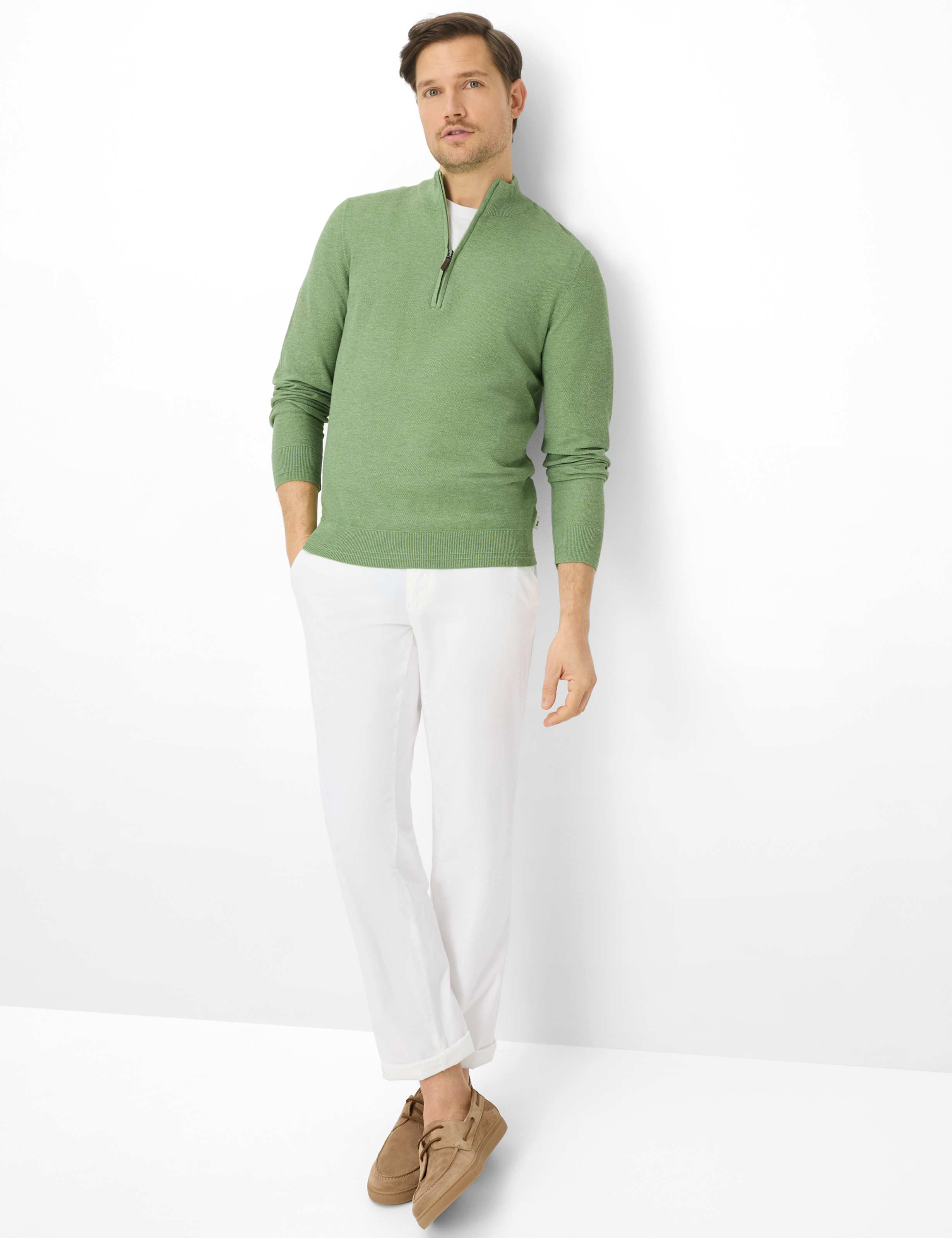 Homme Style STEFFEN Vert - Olive  Tenue du mannequin