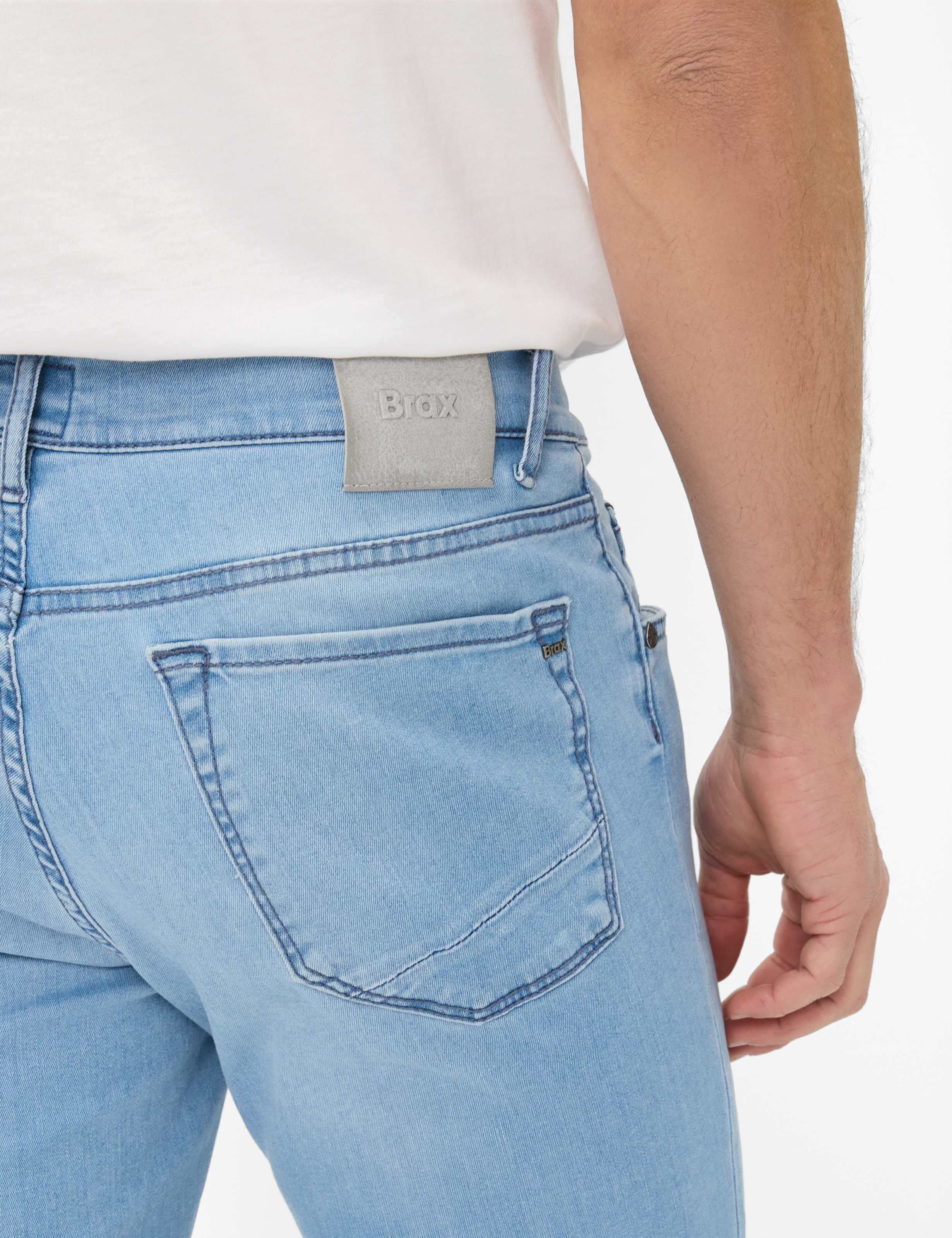 Men Style CHUCK Denim Blue Modern Fit Detail 2