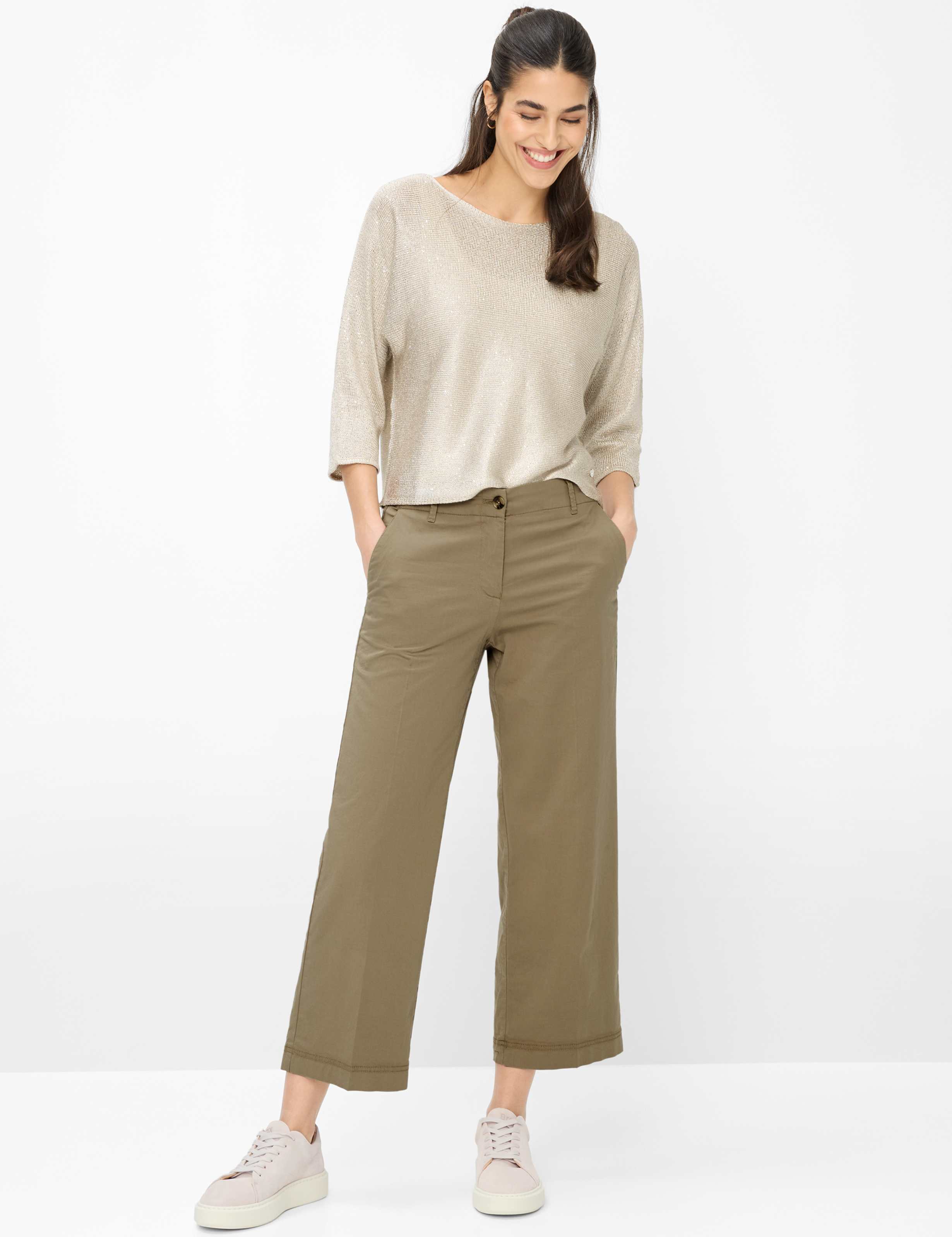 Femme Style NALA Beige Clair  Tenue du mannequin