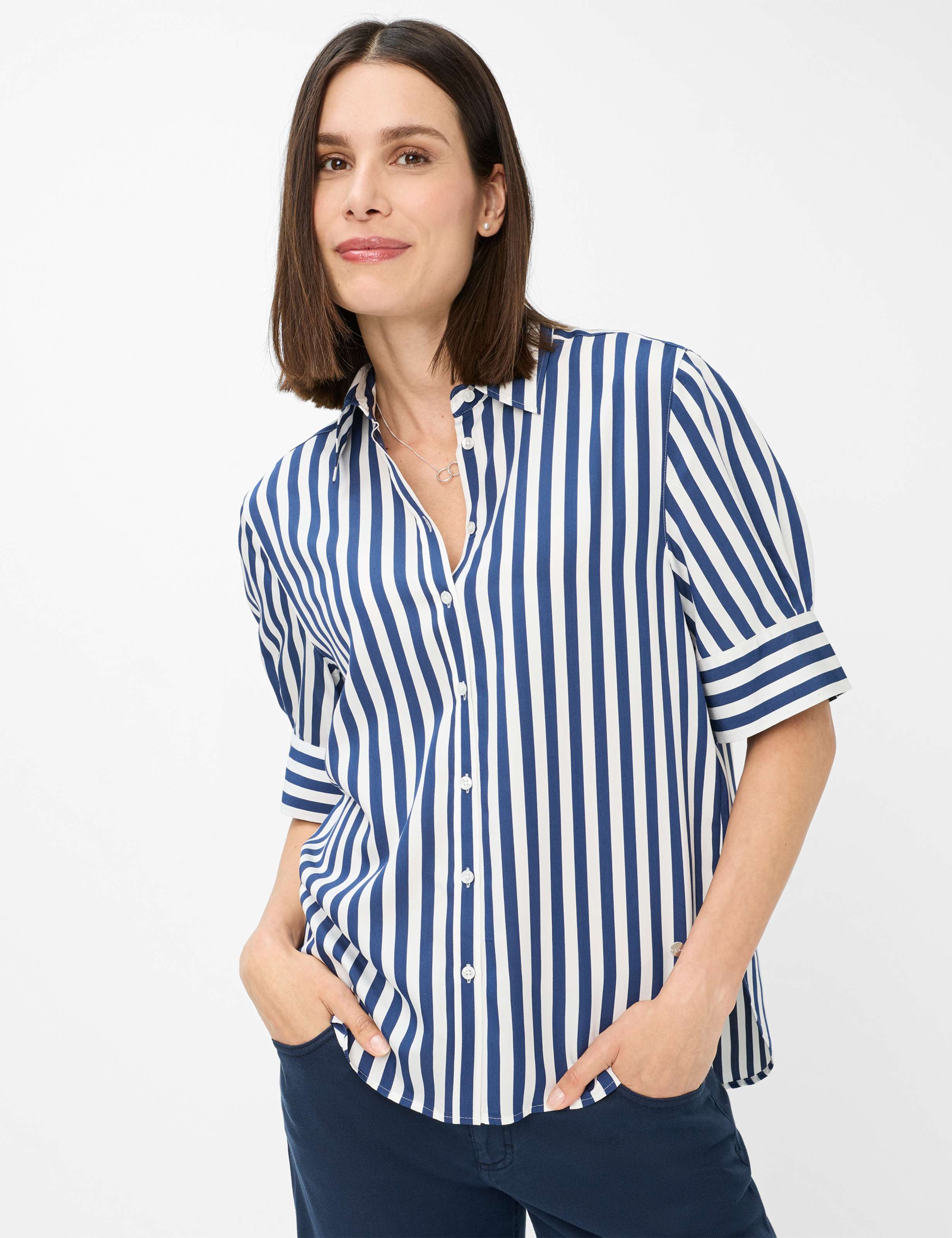 Blautöne, Damen, Style VILLY, MODEL_FRONT_ISHOP