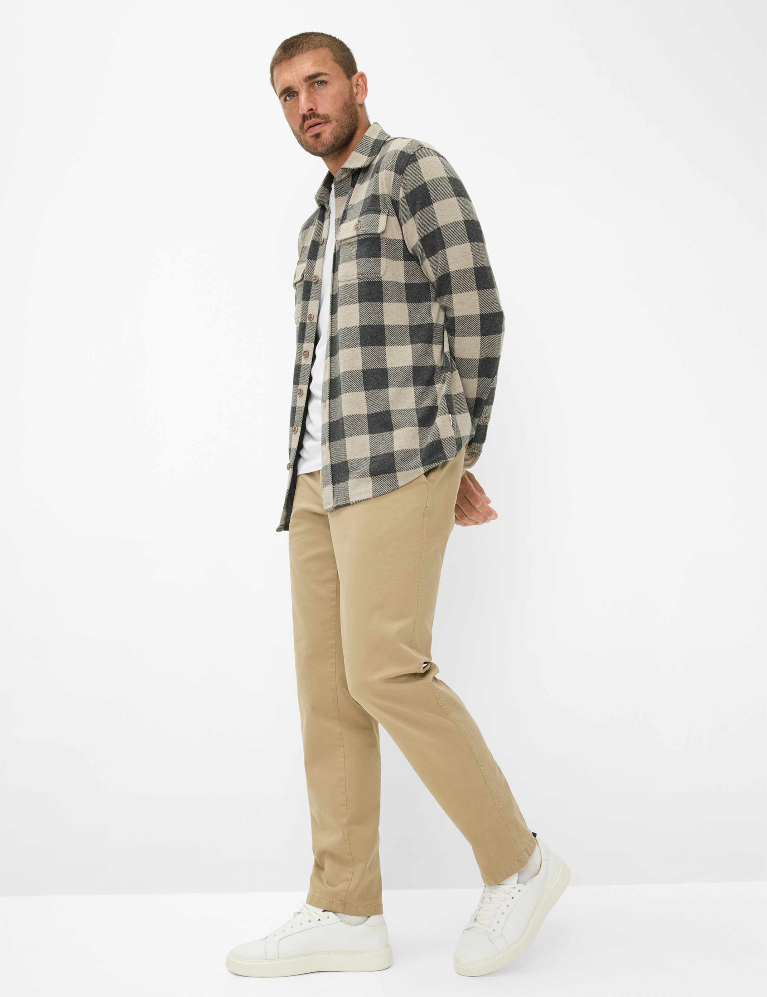 Men Style EVANS Beige Regular Fit Model Outfit