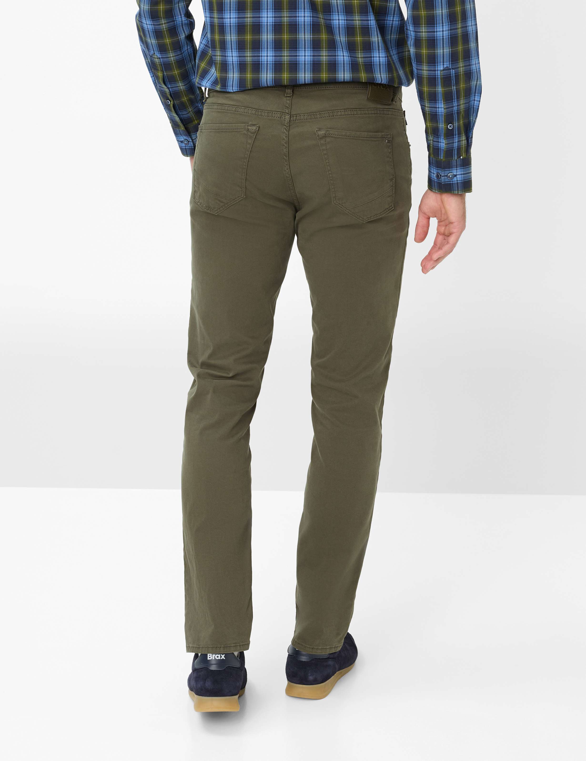 Men Style CHUCK Green - Olive Modern Fit Model back