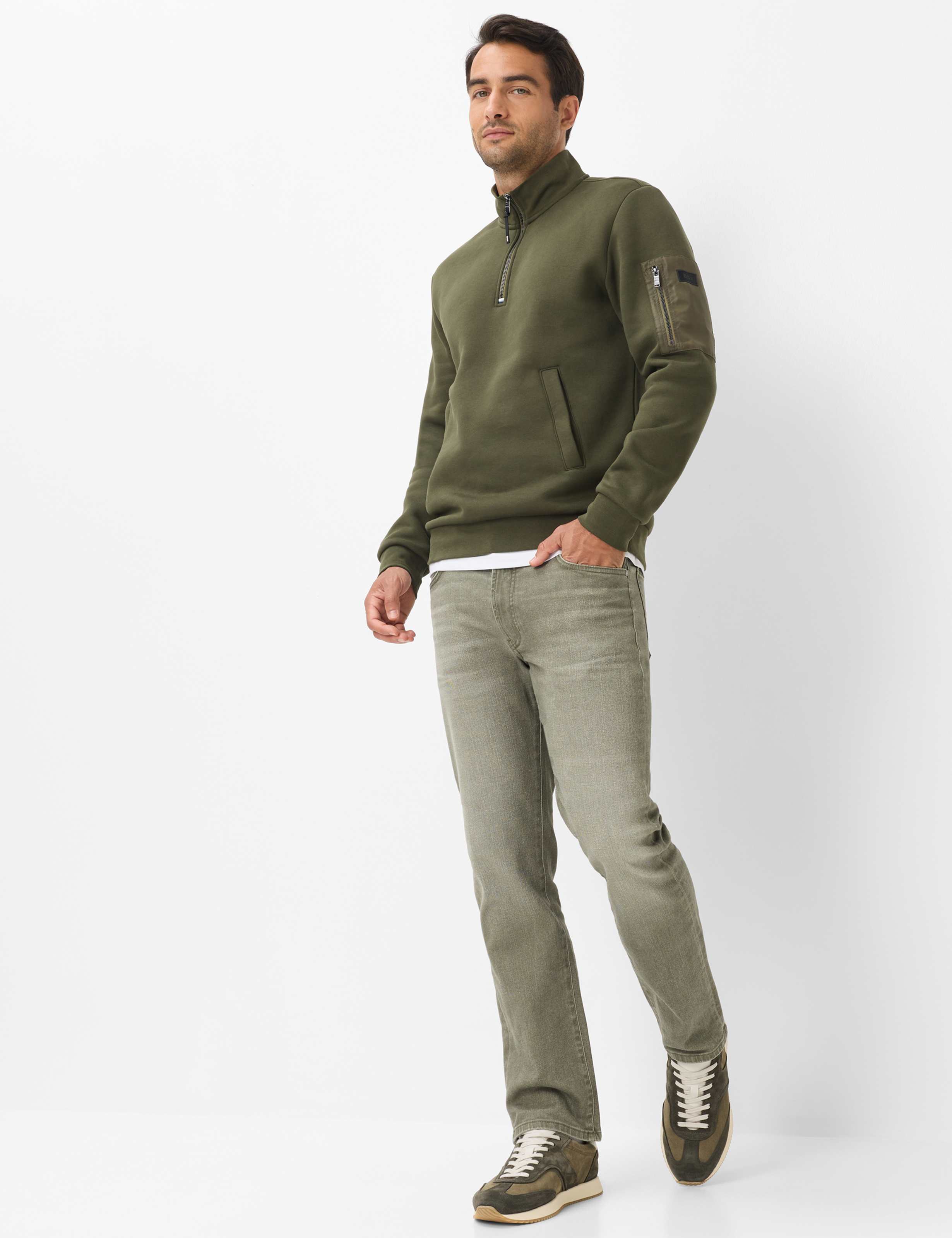Heren Style CLINT Denim Groen - Olijf Relaxed Fit Model outfit