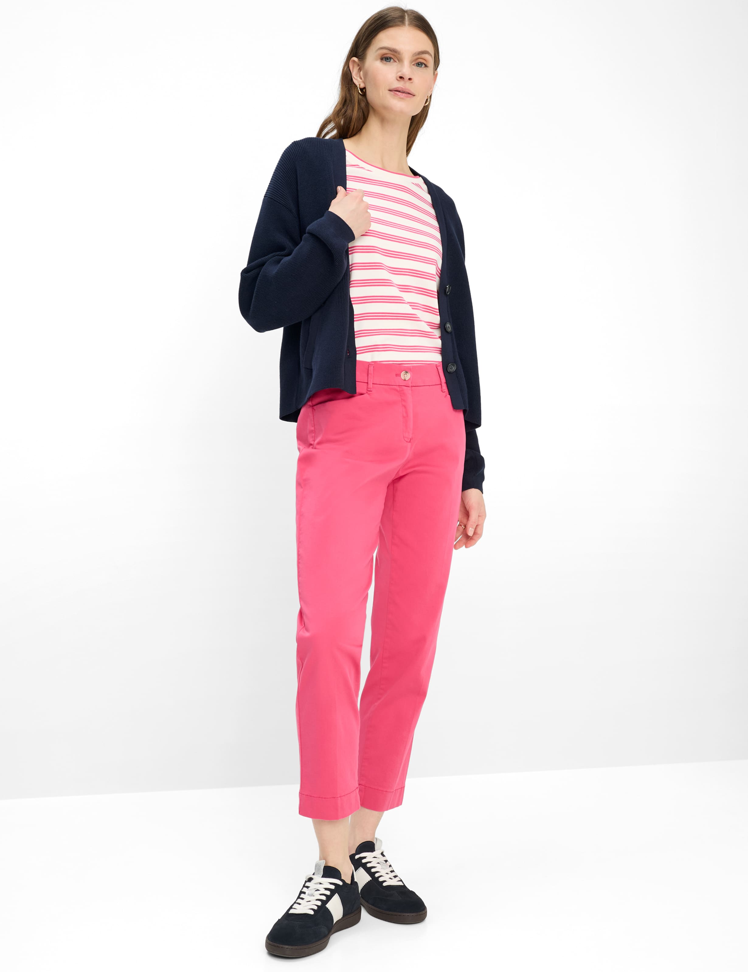 Dames Style MARA S Roze Regular Fit Model outfit