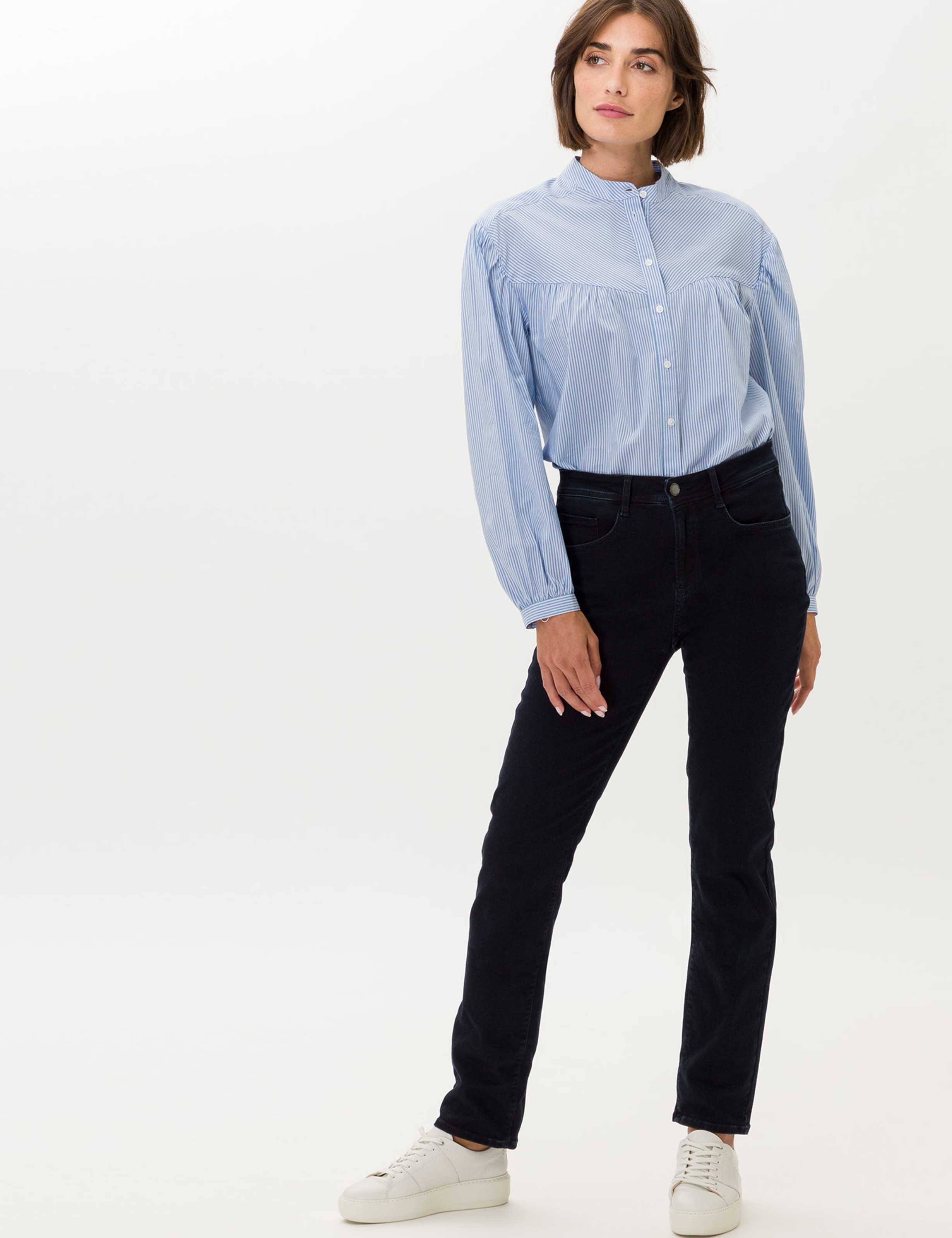 Women Style MARY Denim Dark Blue Regular Fit Model Outfit