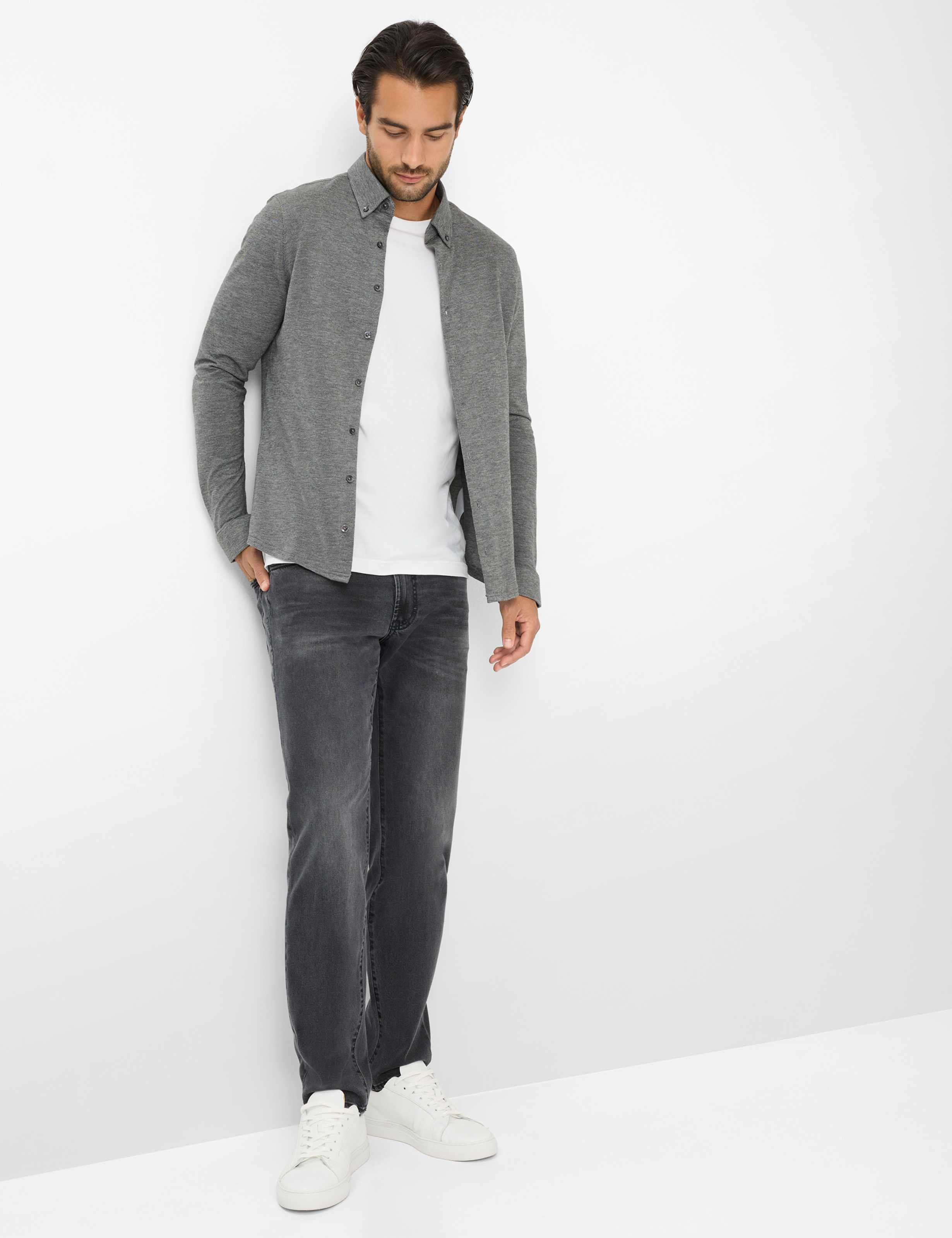 Herren Style DANIEL Grau  Model Outfit