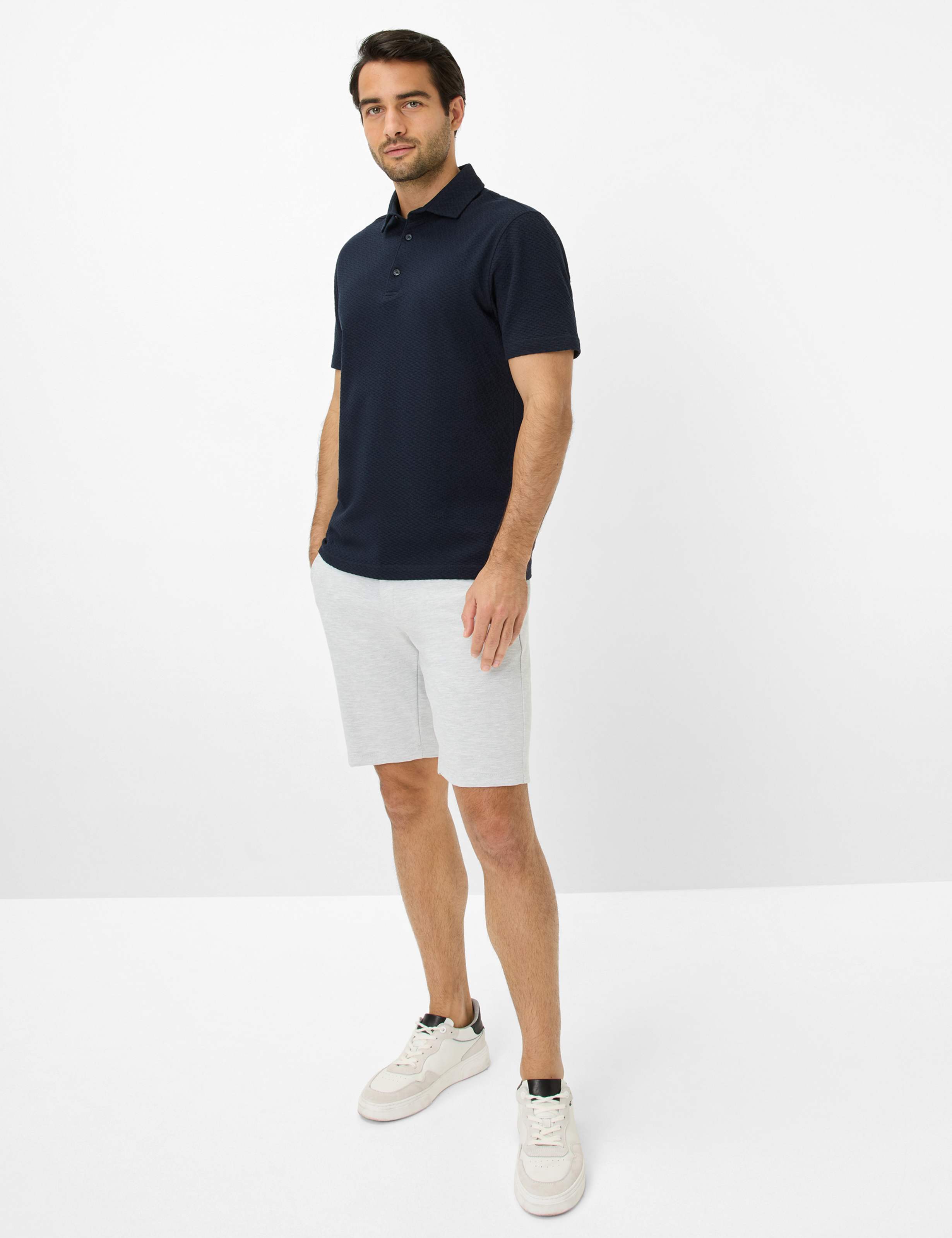 Men Style PAN Dark Blue  Model Outfit