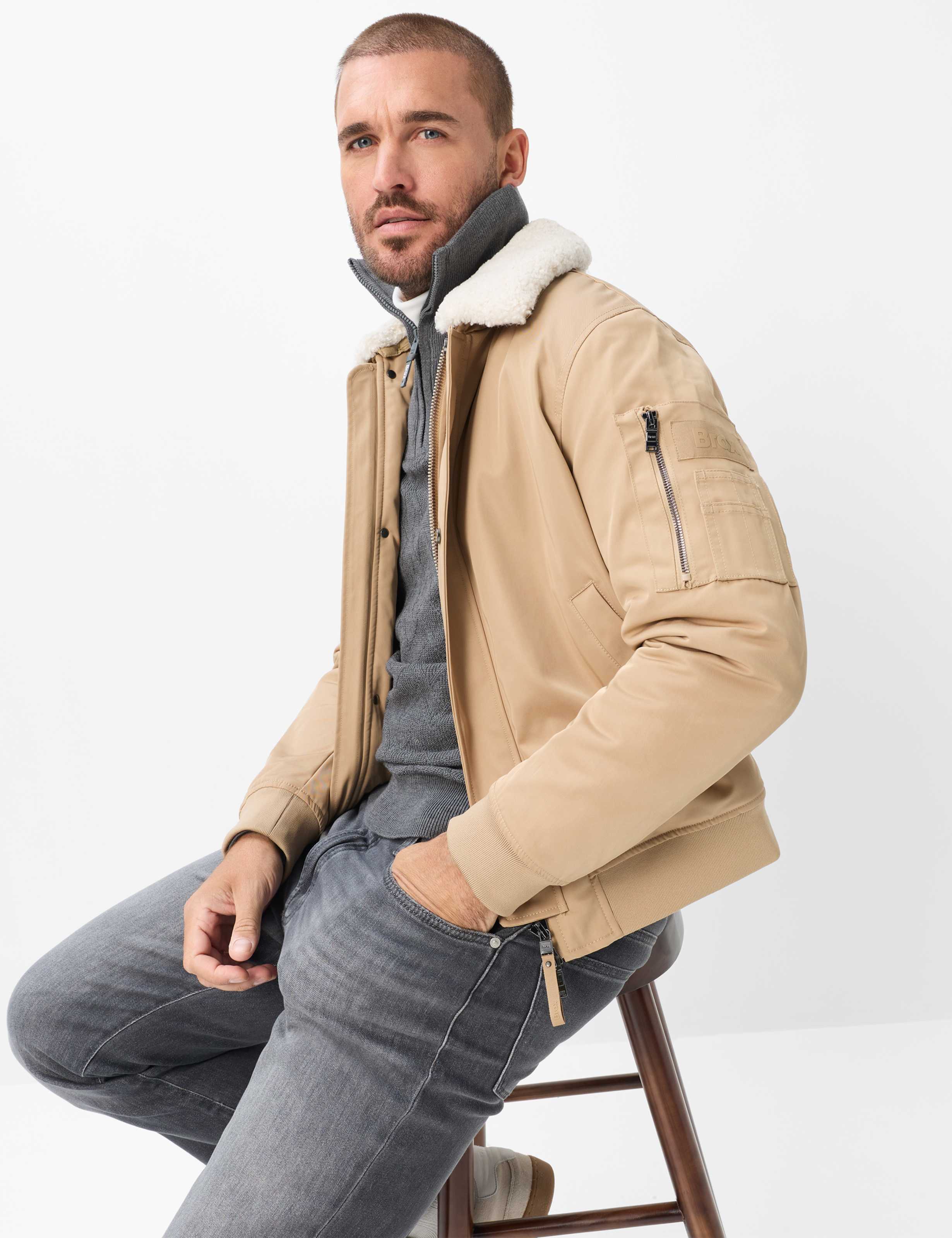 Herren Style LOGAN Beige  Detail 1