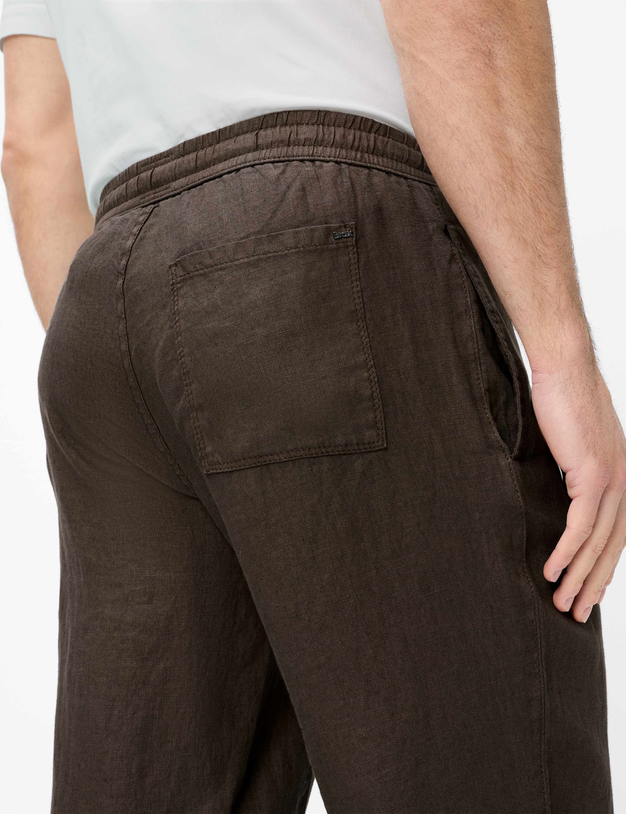 Herren Style ELIAS Dunkelbraun Relaxed Fit Detail 2