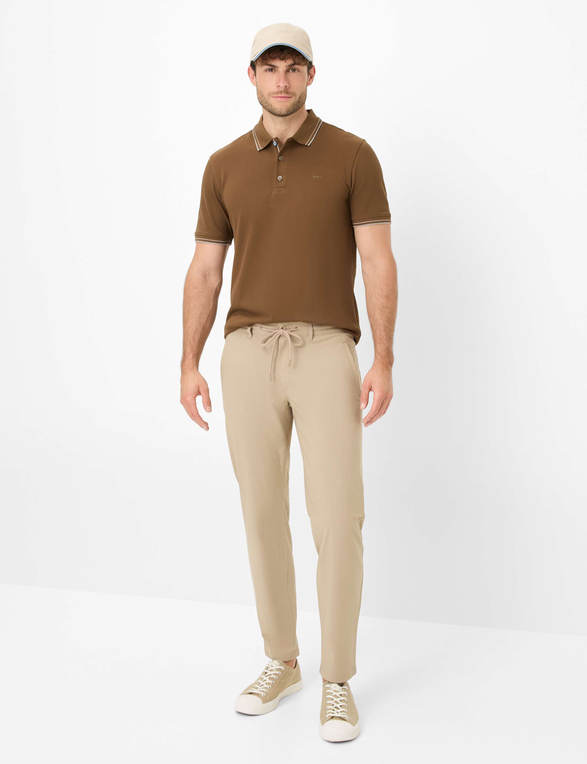 Homme Style PHIL Beige Modern Fit Tenue du mannequin