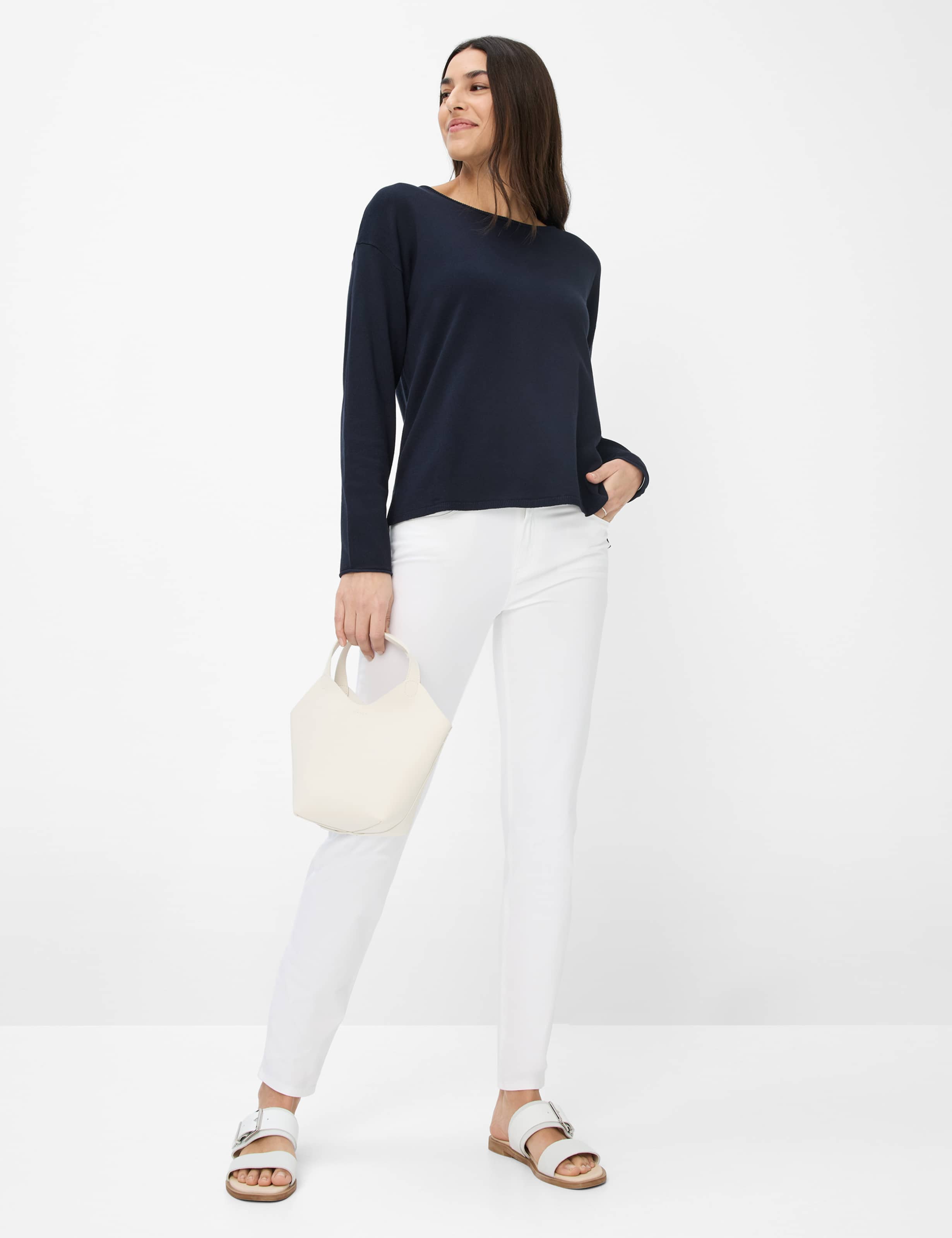 Damen Style SHAKIRA Weiß Slim Fit Model Outfit