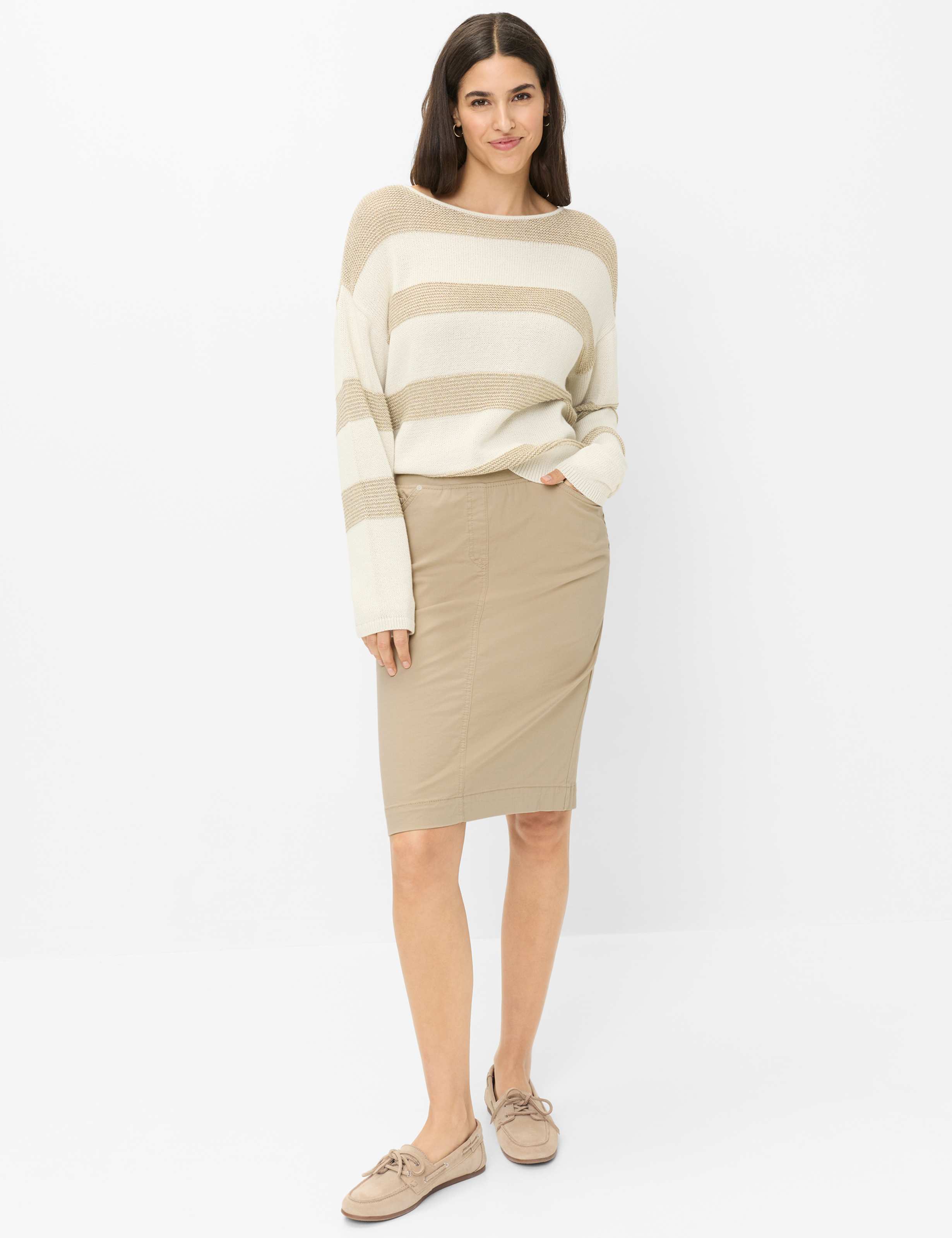 Dames Style PAMINA SKIRT Lichtbruin Slim Fit Model outfit