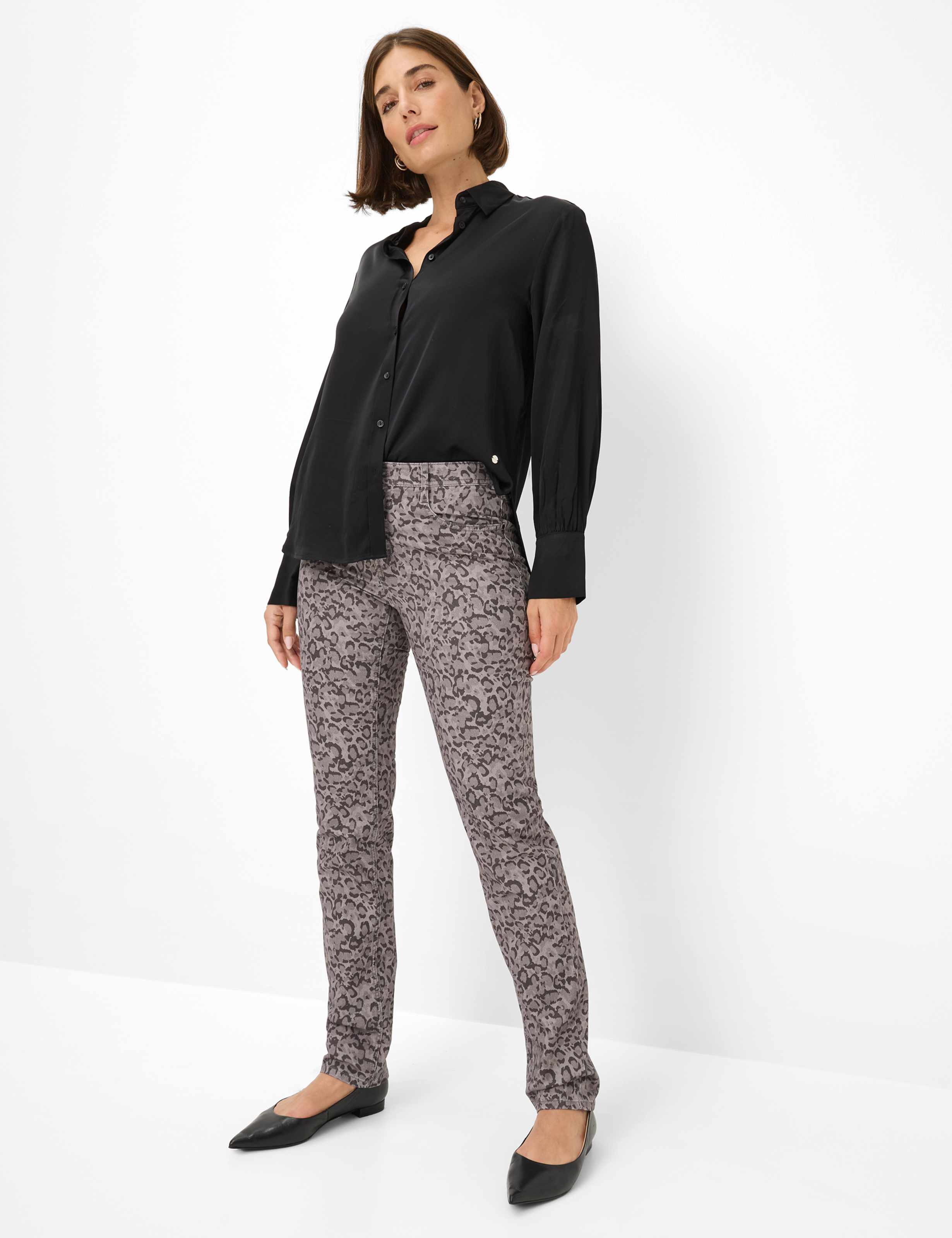 Damen Style MARY Grau Regular Fit Model Outfit