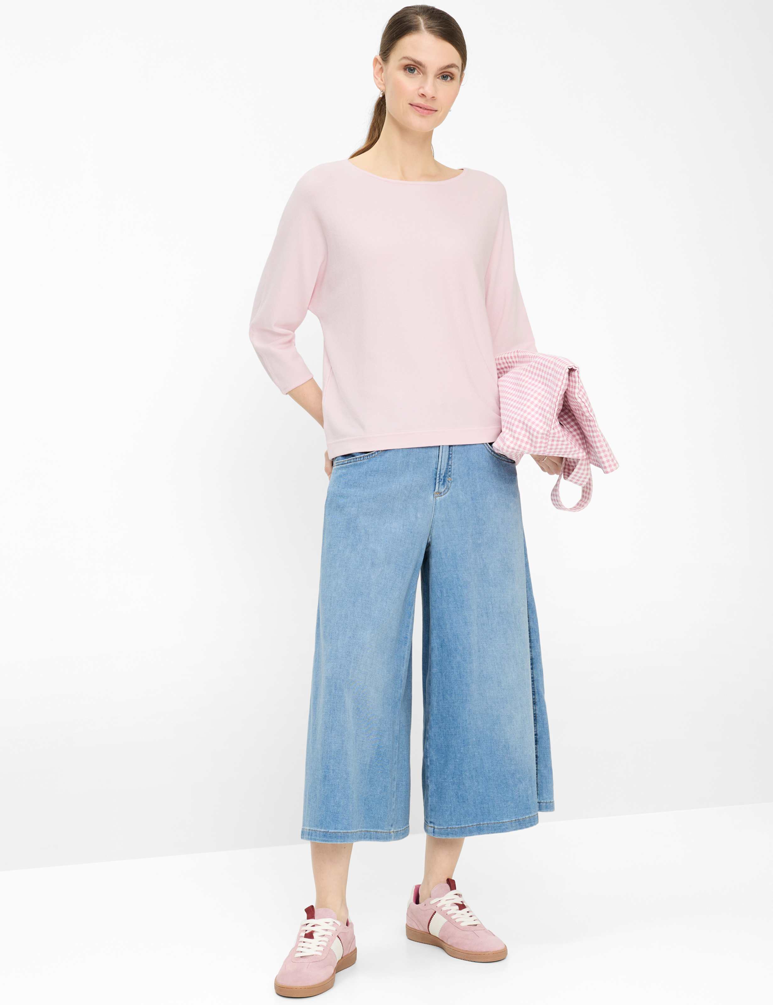 Femme Style EMMA Rose  Tenue du mannequin