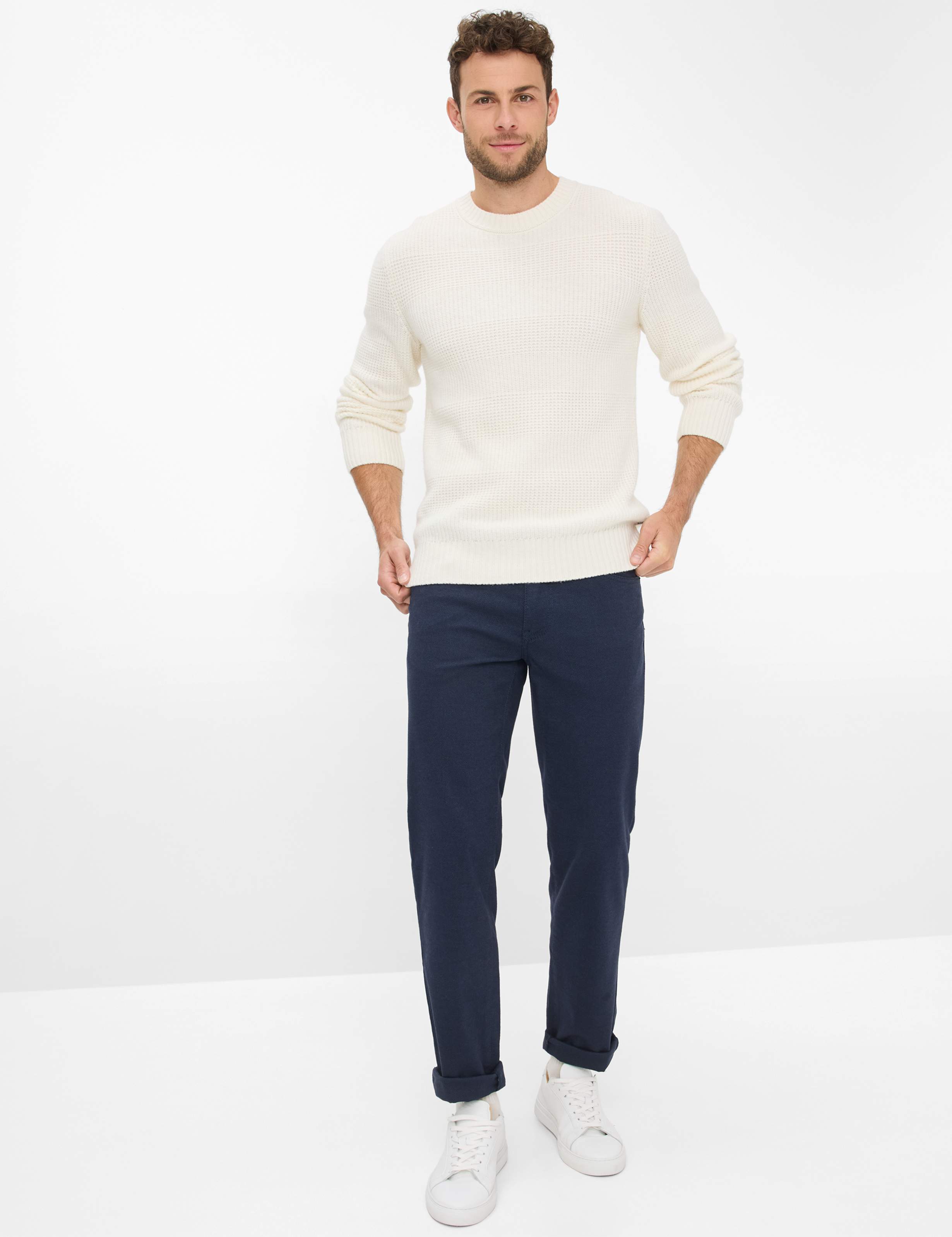 Herren Style CADIZ Dunkelblau Straight Fit Model Outfit