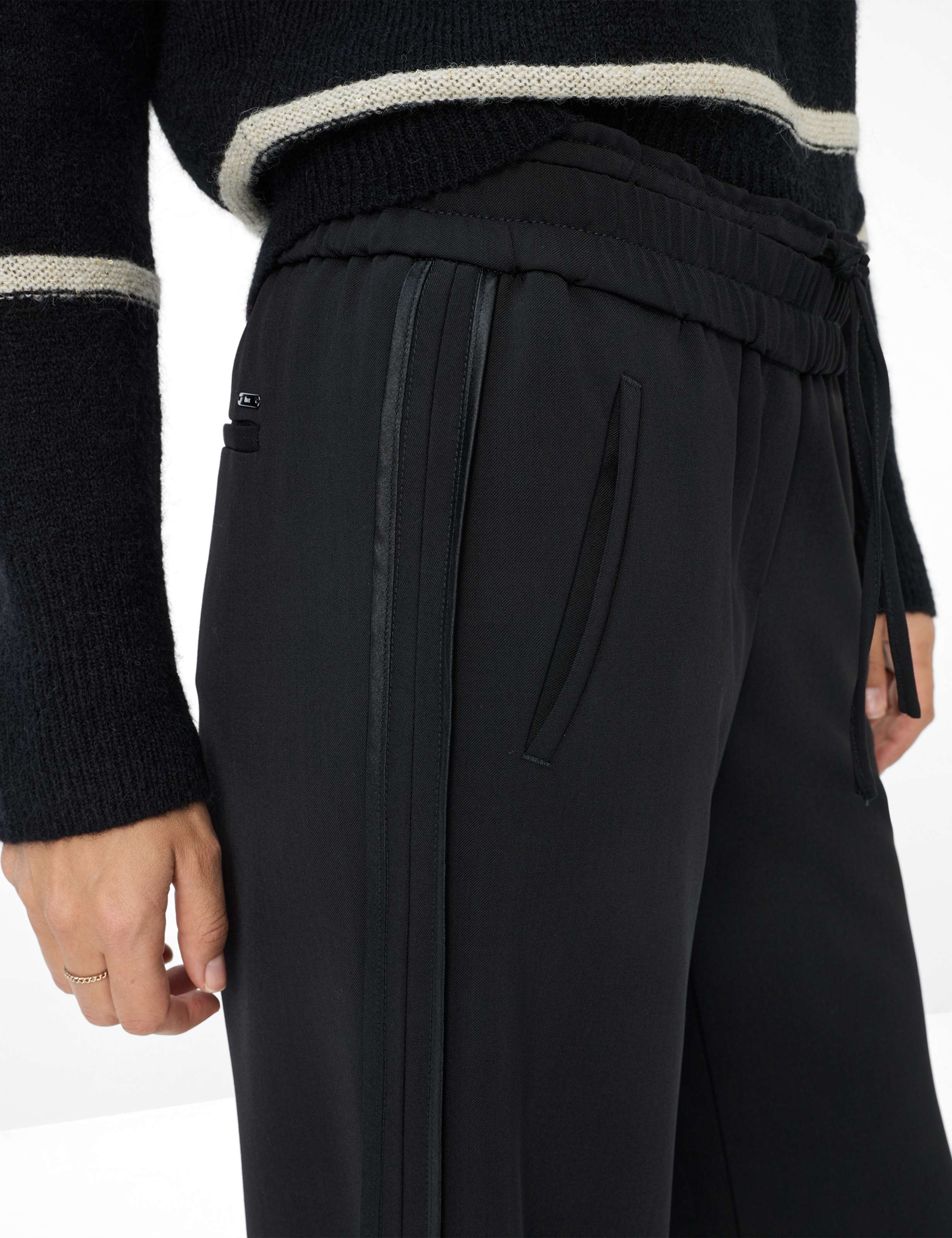 Damen Style MAINE Schwarz Wide Leg Detail 2