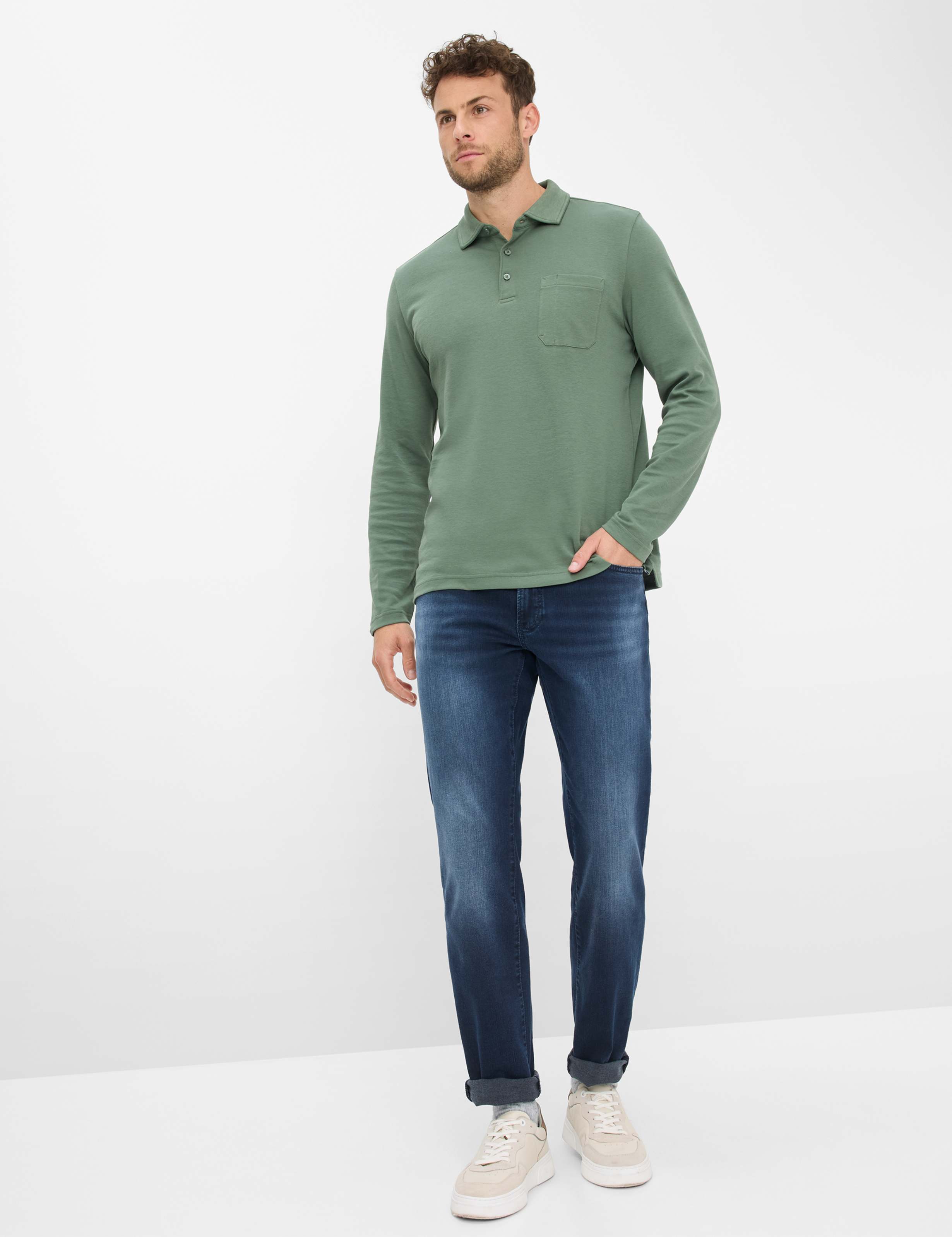 Herren Style CHUCK Denim Dunkelblau Modern Fit Model Outfit