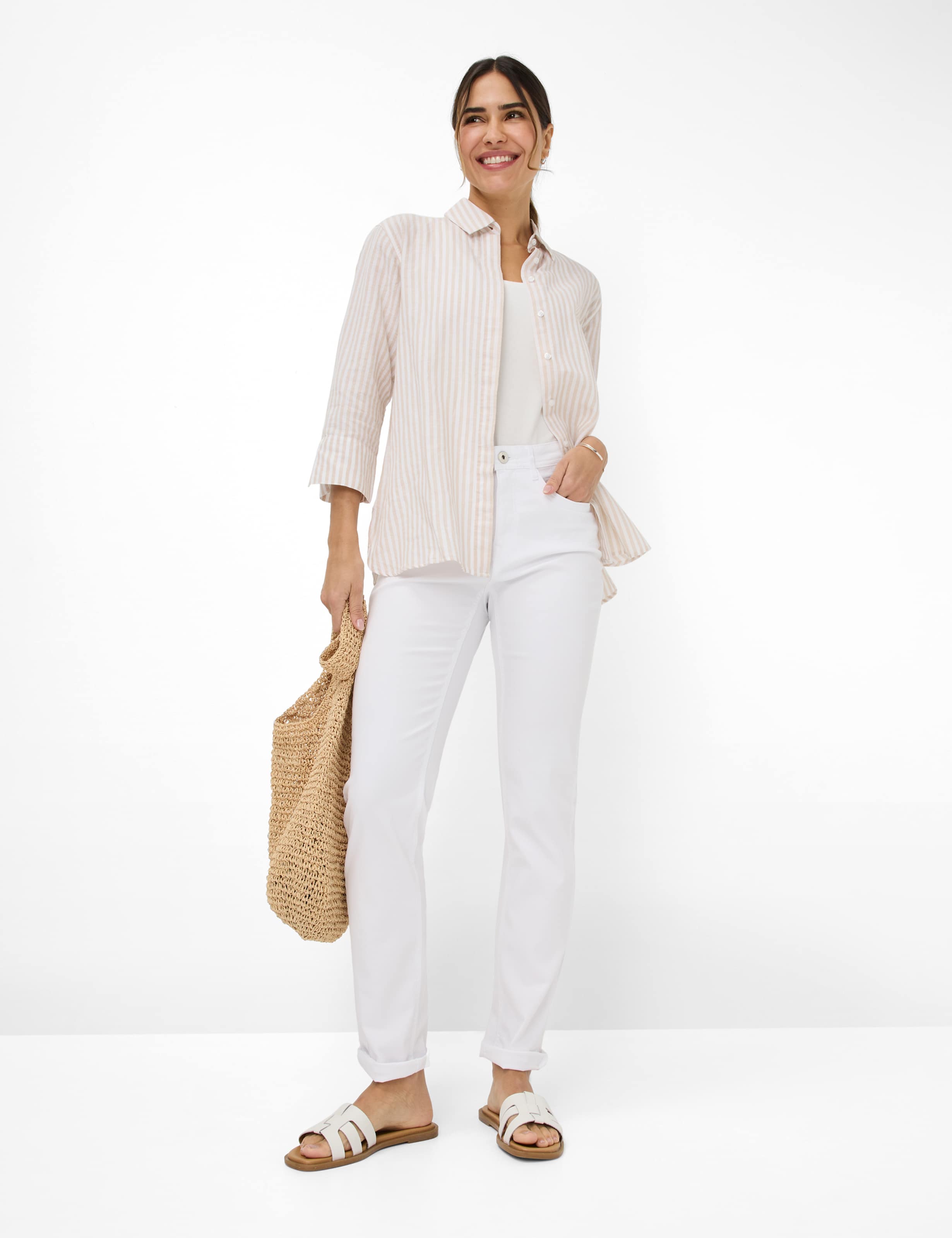 Women Style MARY Denim White Regular Fit Model Outfit