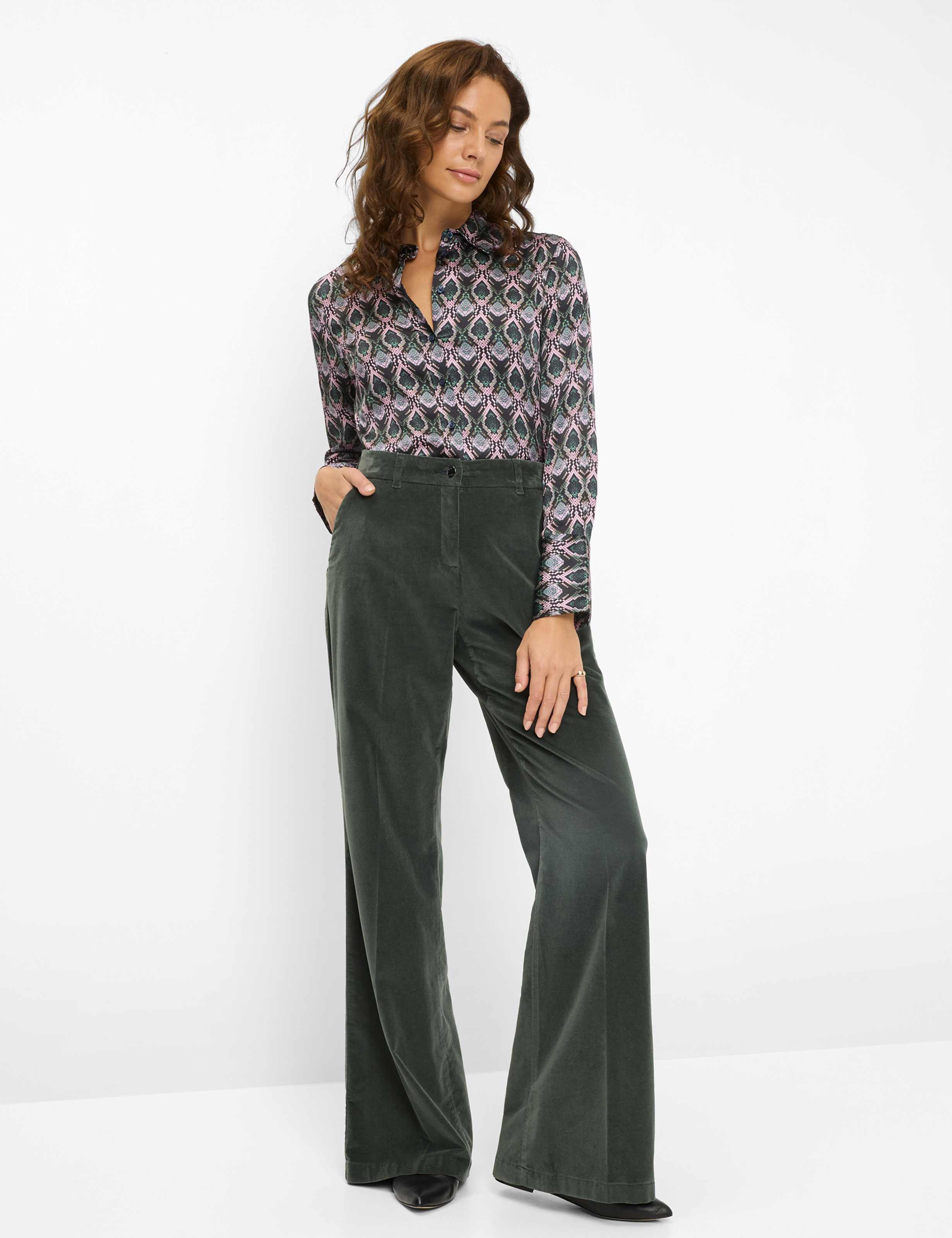 Damen Style MAINE Dunkelgrün Wide Leg Model Outfit