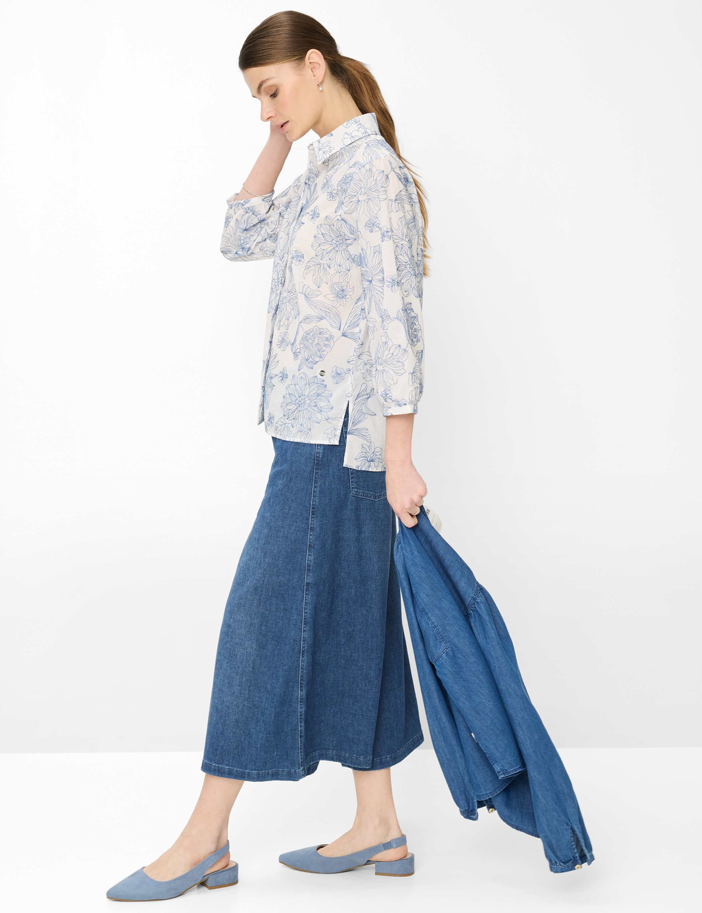 Dames Style VICKI Lichtblauw  Model outfit