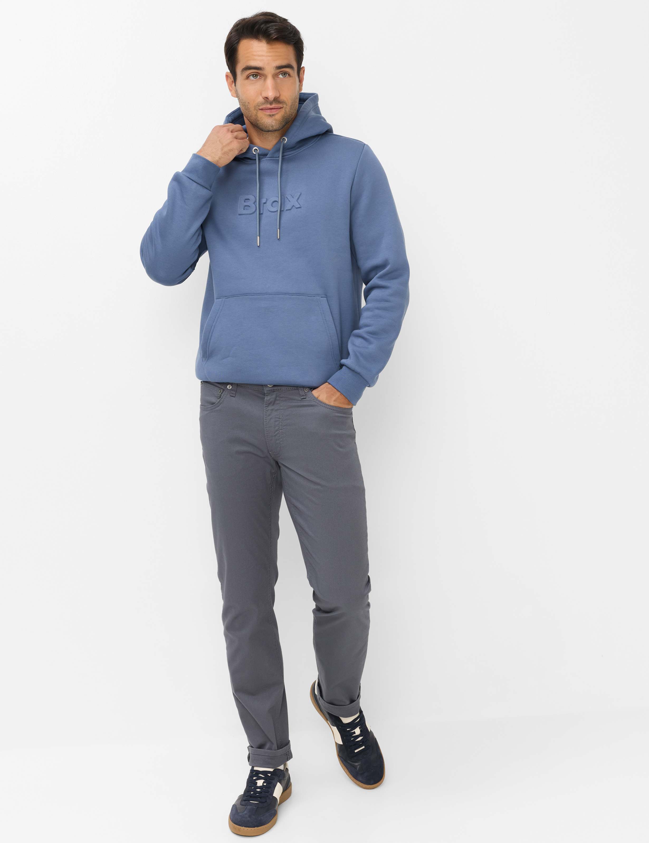 Heren Style CHUCK Donkergrijs Modern Fit Model outfit