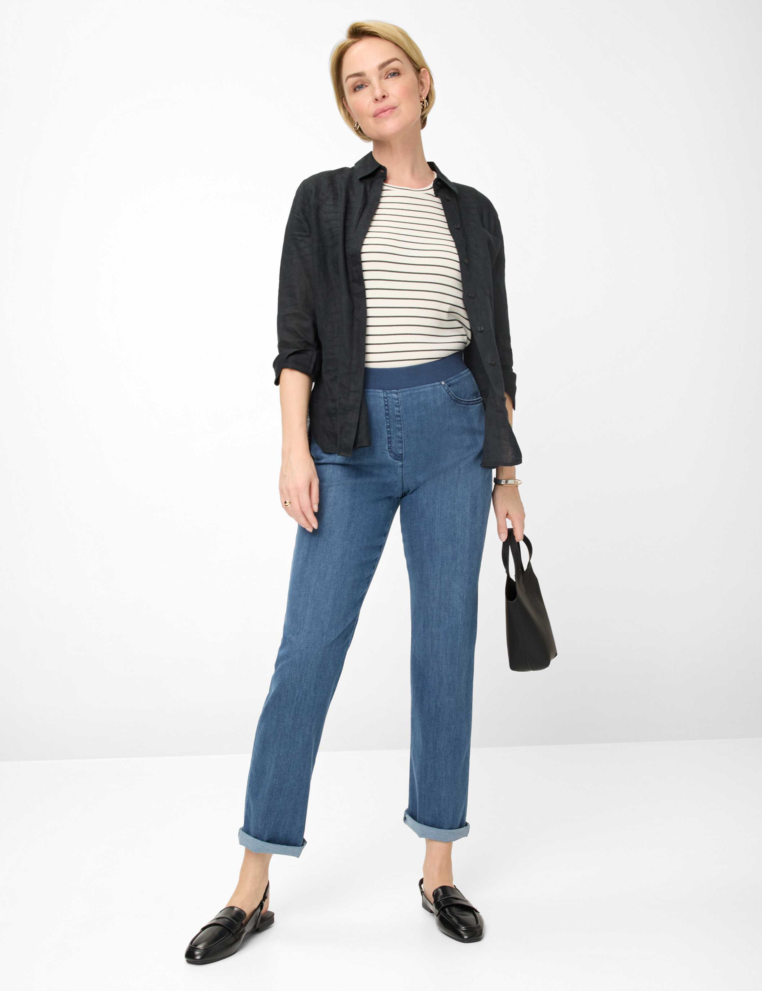 Dame Style CARINA Denim Blå Comfort Plus Fit Model Outfit