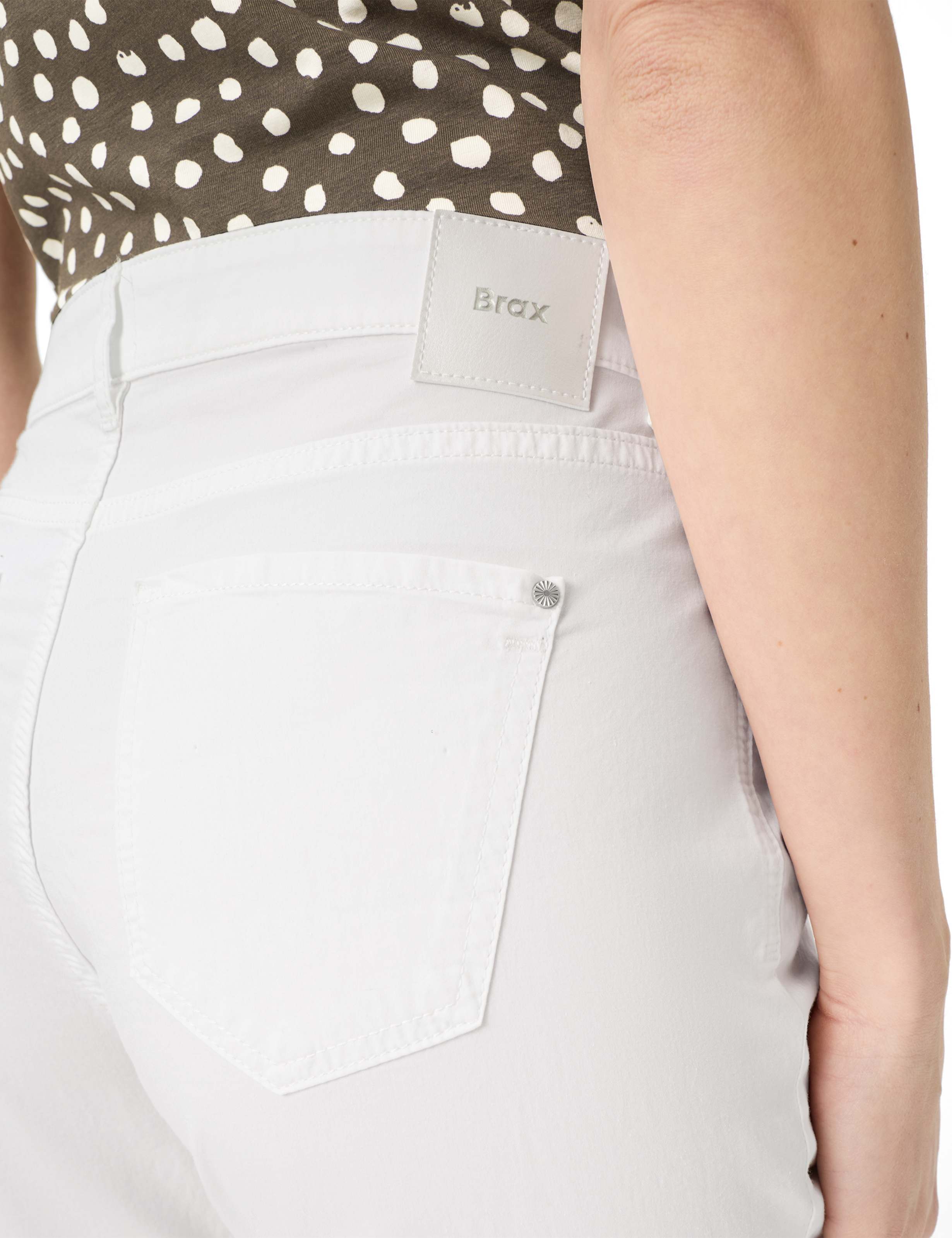 Women Style MARY White Regular Fit Detail 2