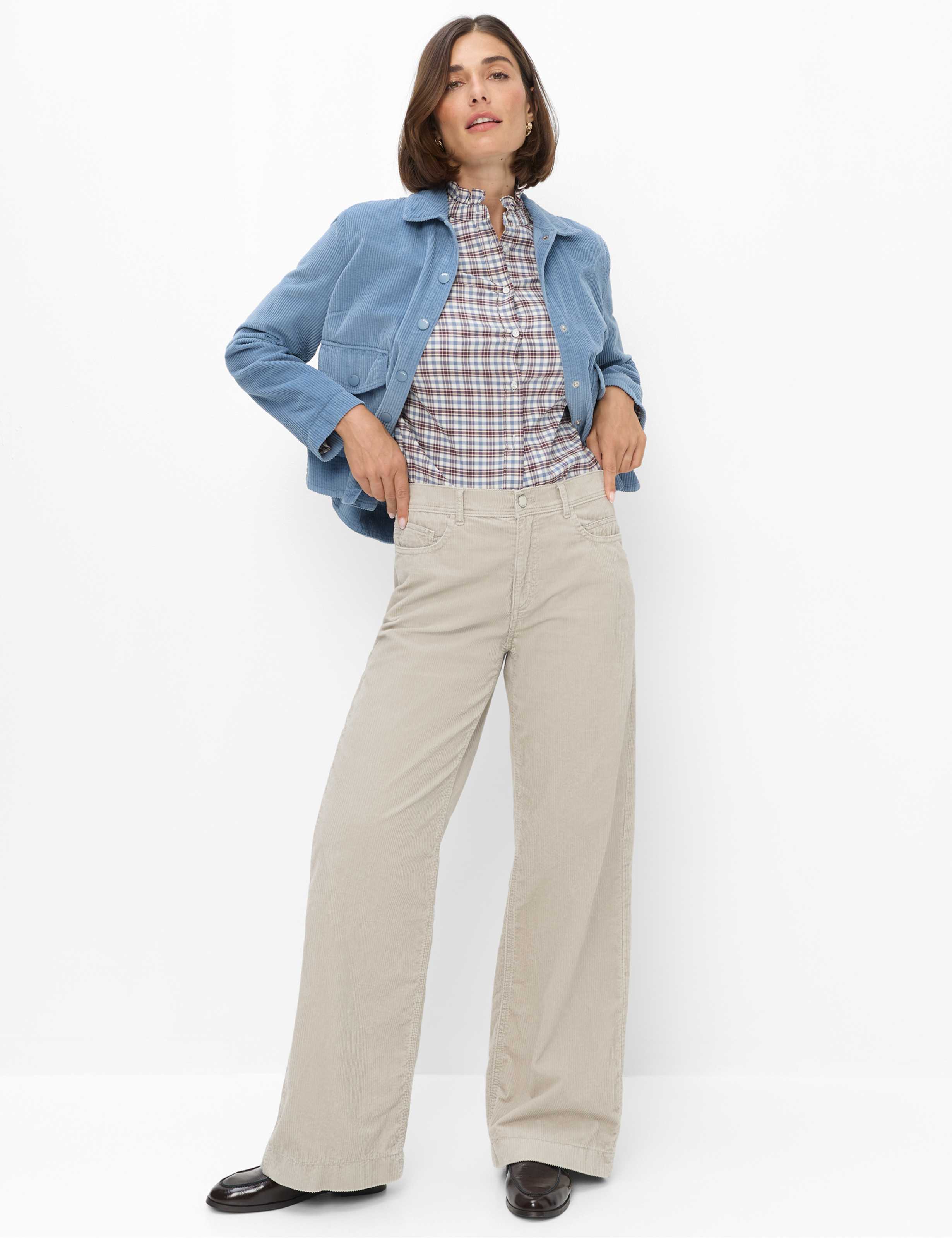 Femme Style VEGA Bleu  Tenue du mannequin