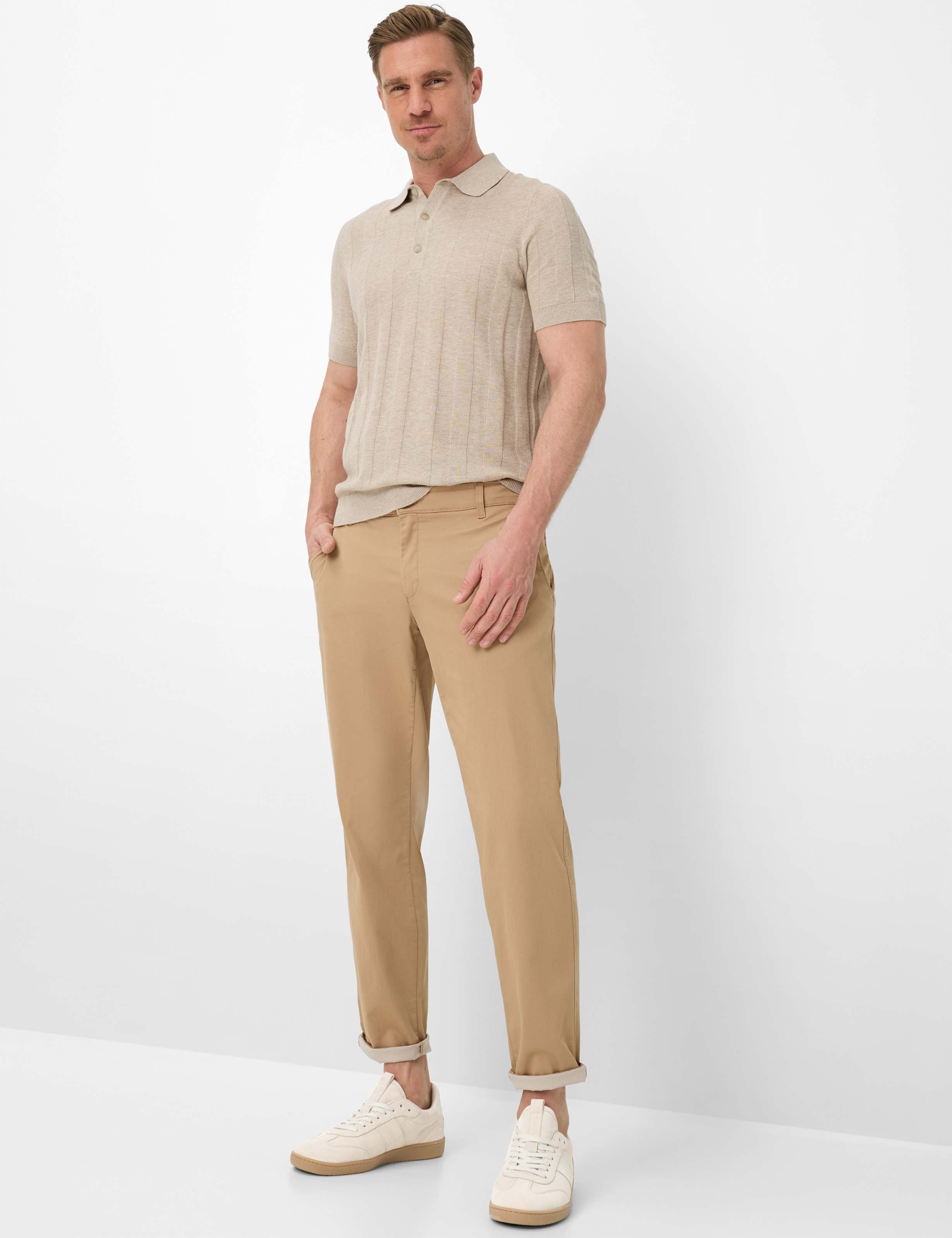 Homme Style PHIL Marron Tapered Fit Tenue du mannequin