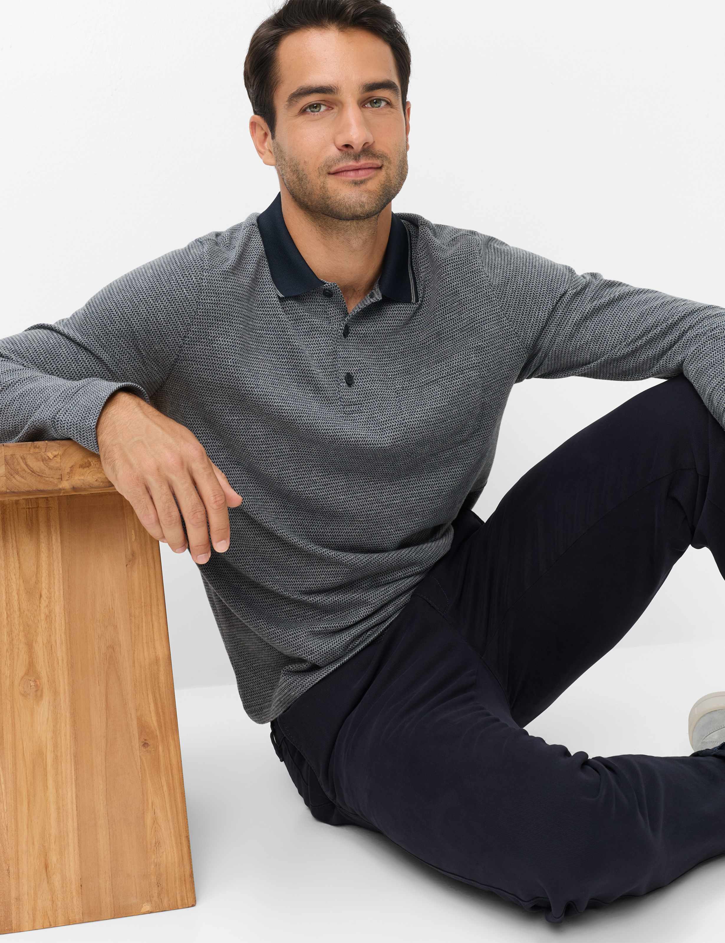 Herren Style PHARELL Dunkelblau  Detail 1