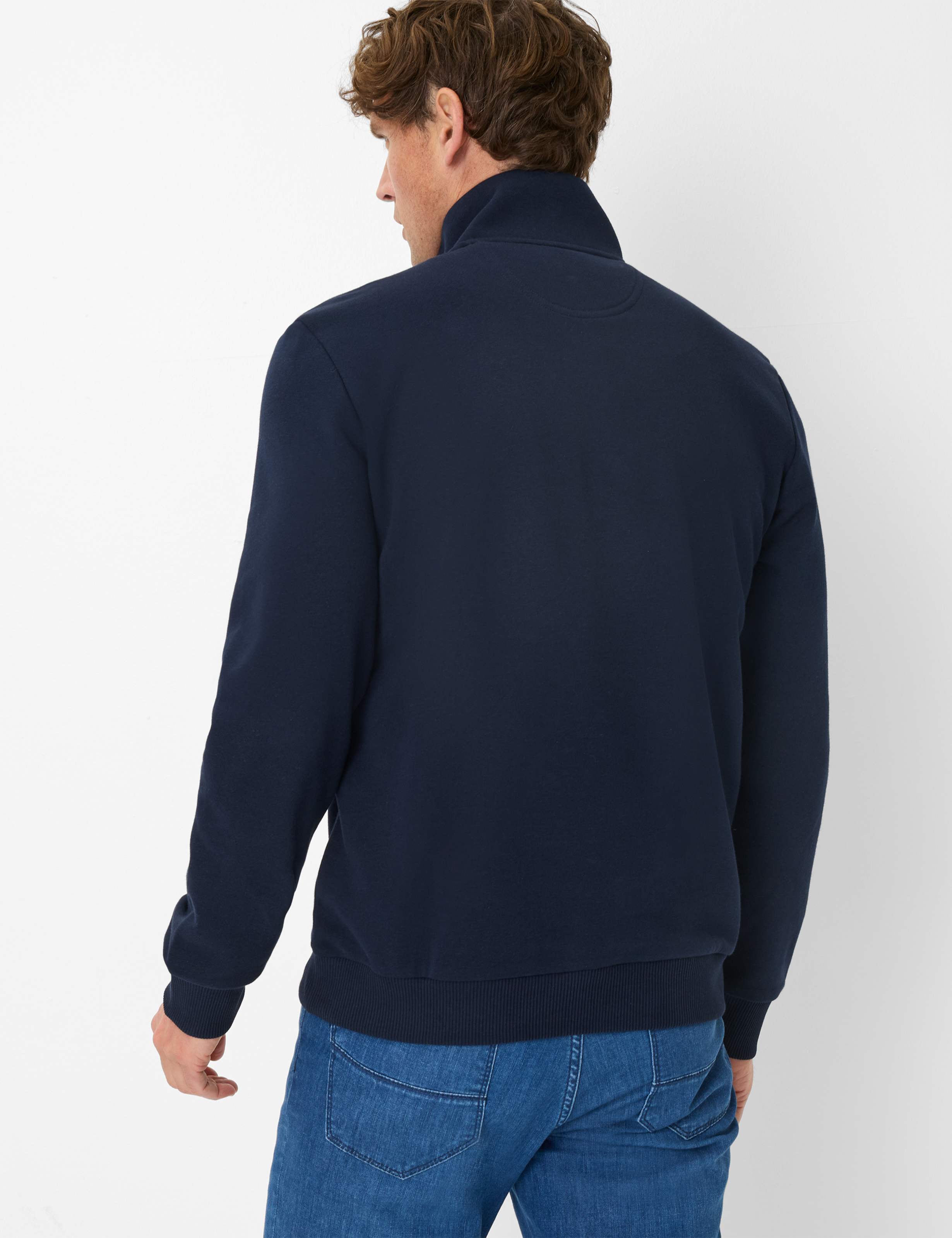 Men Style SION Dark Blue  Model back