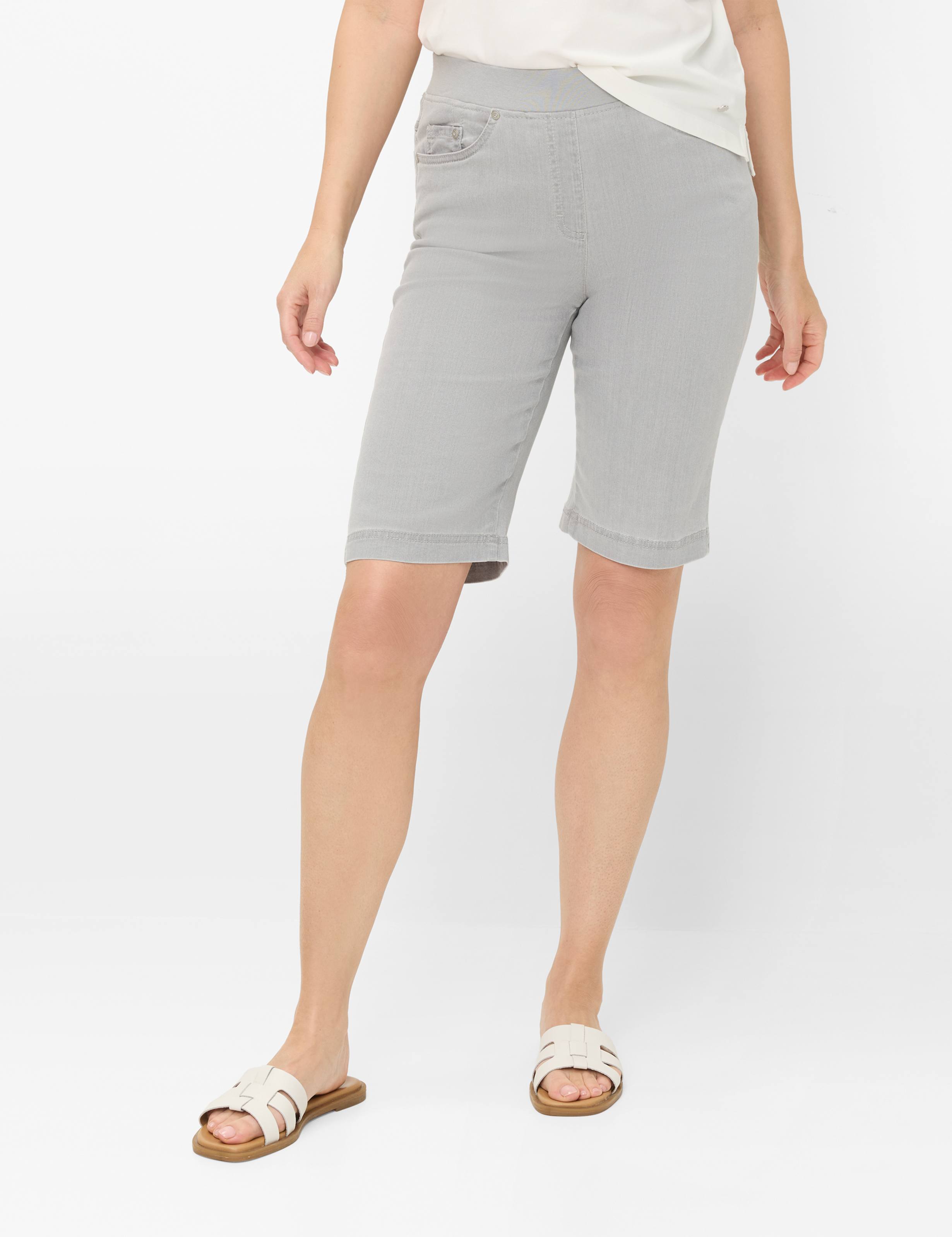 Raphaela by Brax Damen Bermuda Style PAMINA BERMUDA VERY LIGHT GREY,SLIGHTLY USED, denim hellgrau, Gr. 52